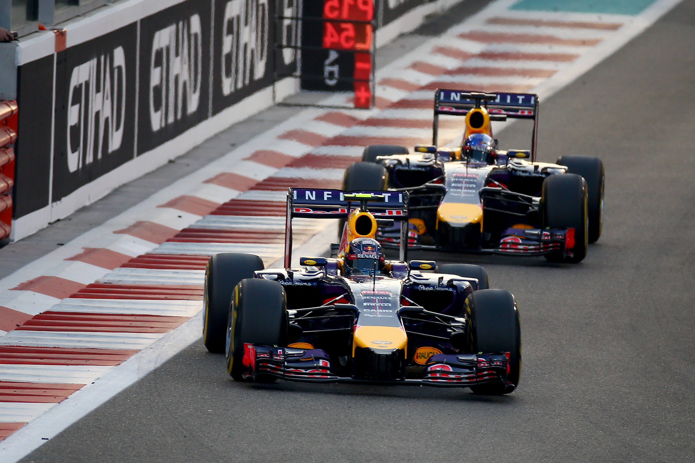 Renault reveal season starting engine