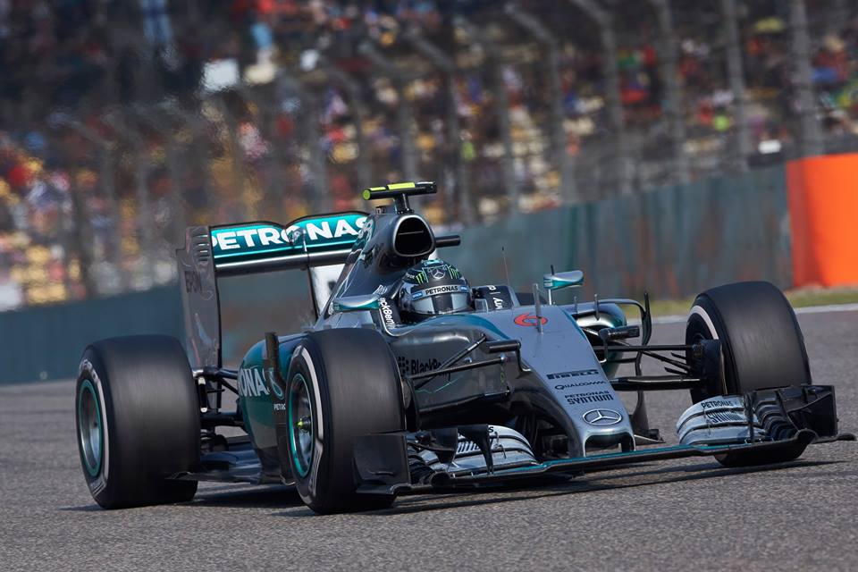 Rosberg fastest on opening day of mid-season test