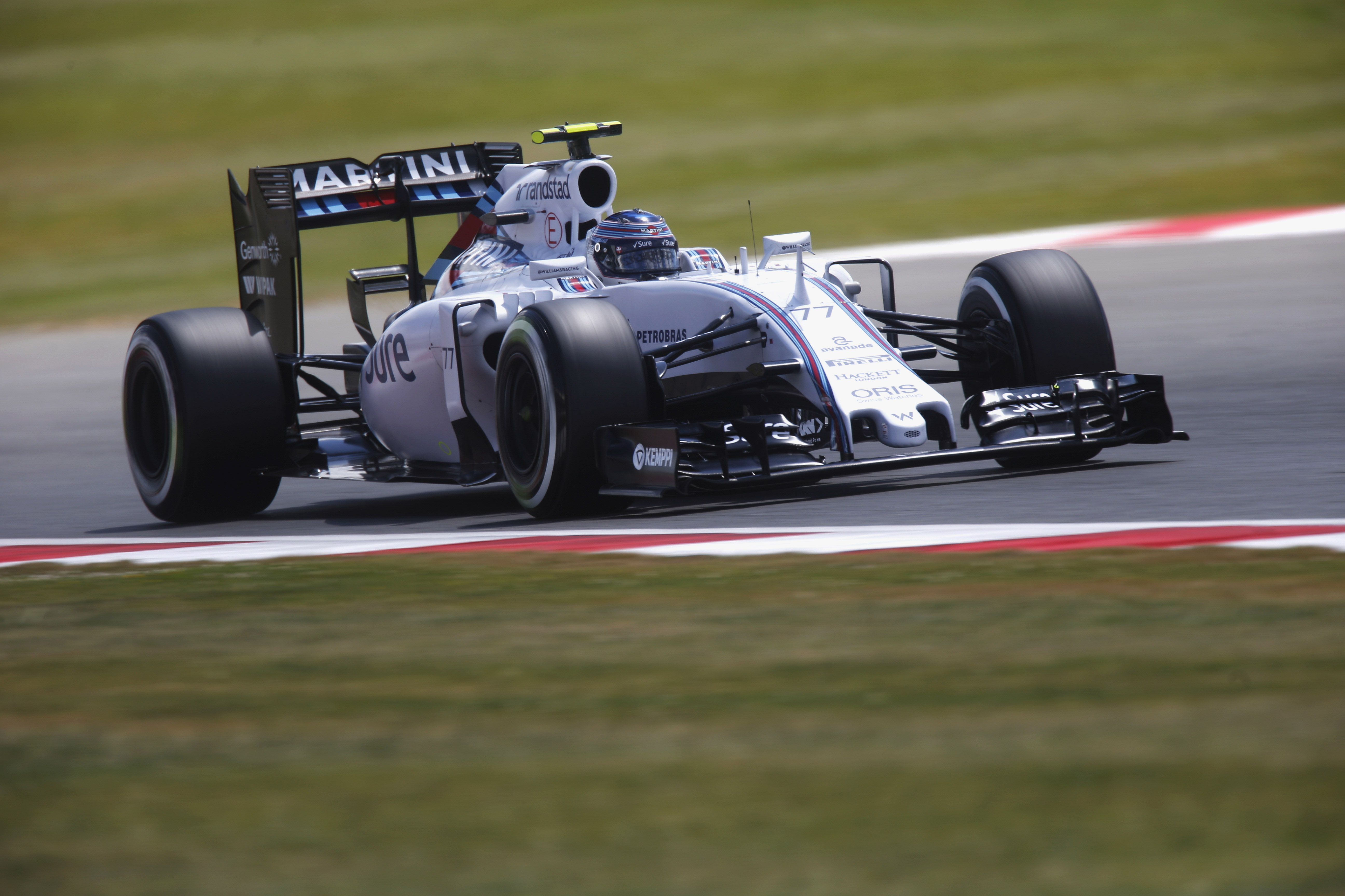Bottas gets new front wing for Hungary