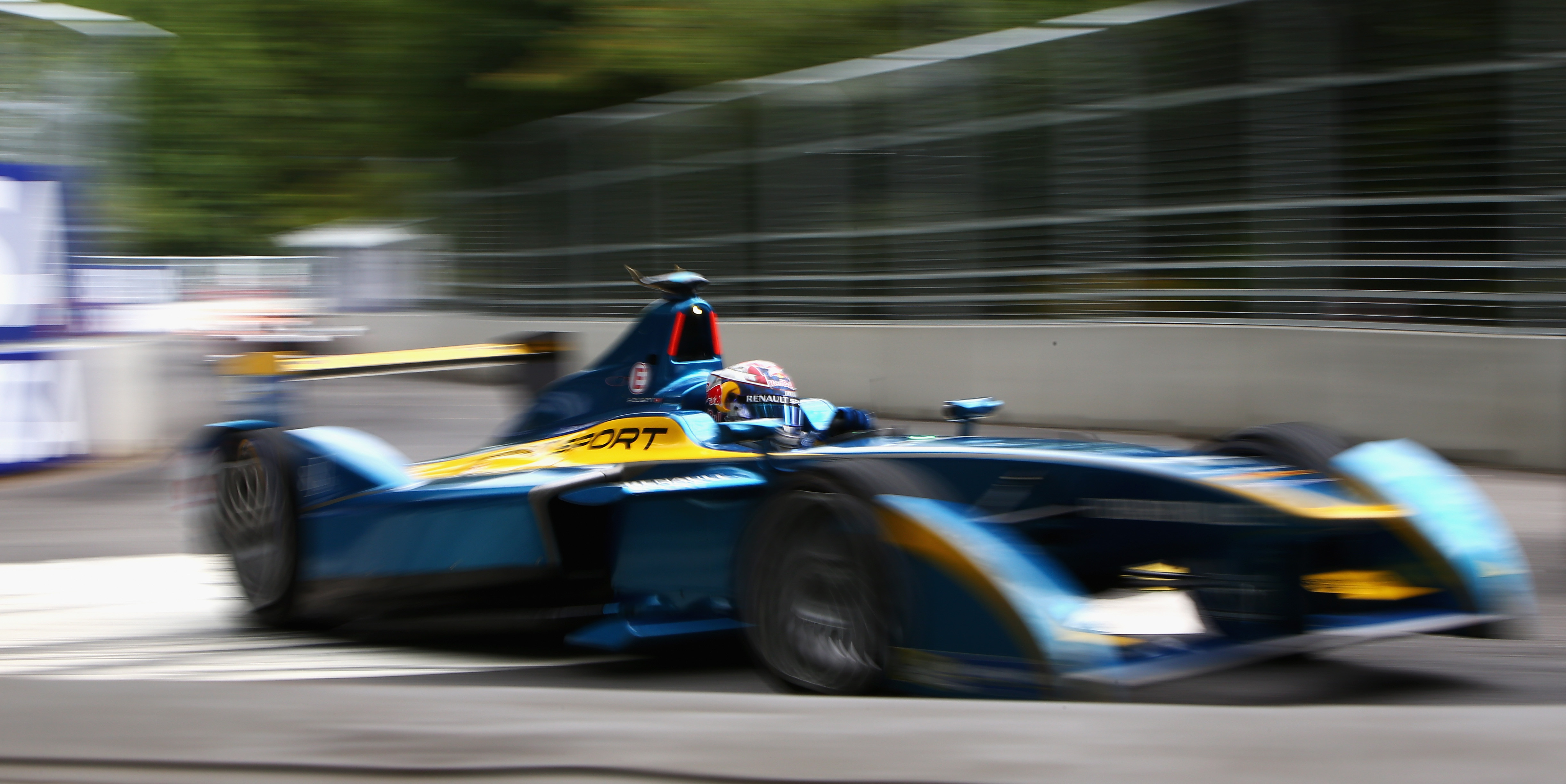 Formula E teams restricted to two driver changes per car