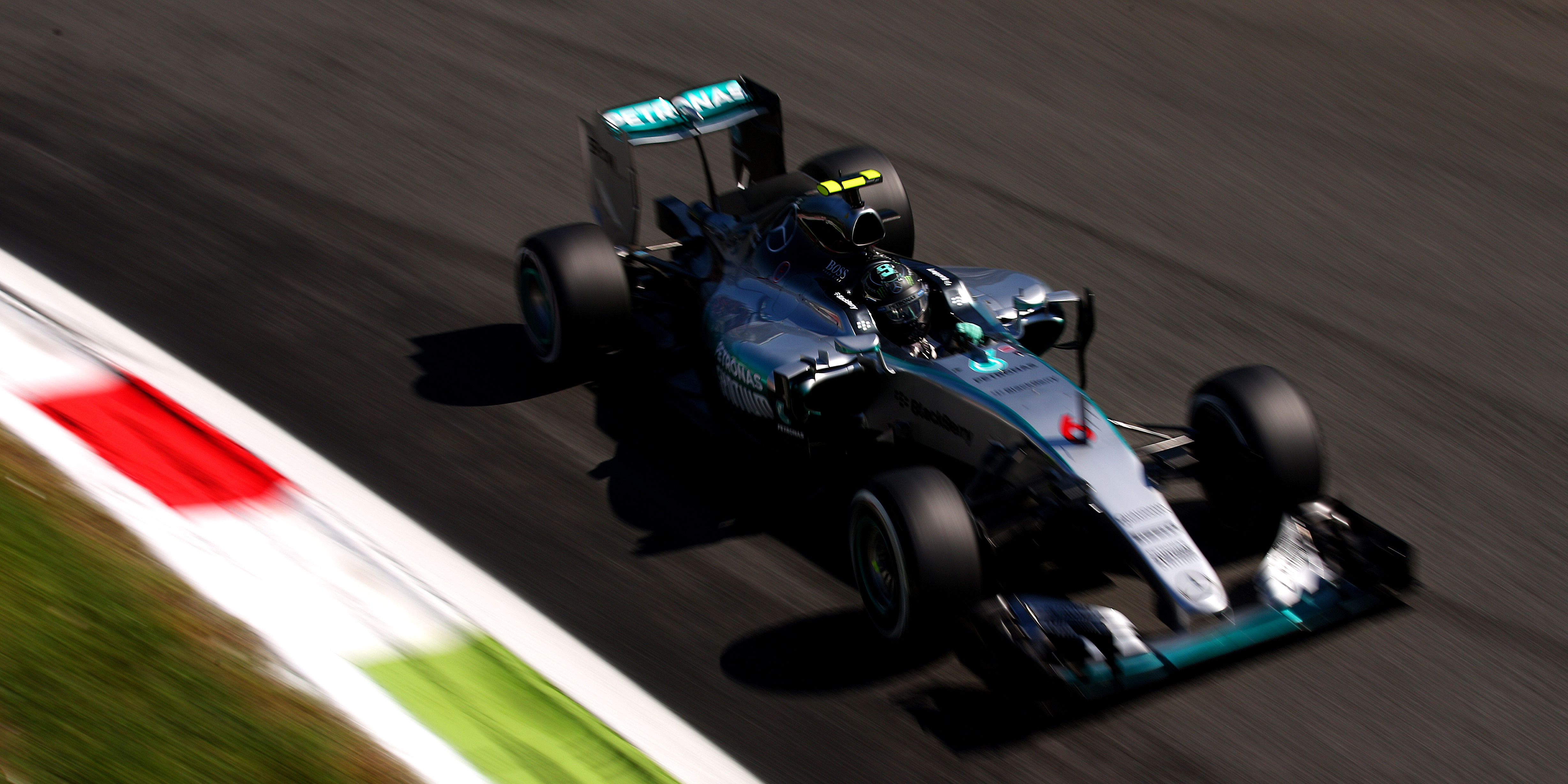 Rosberg still believes he can win title