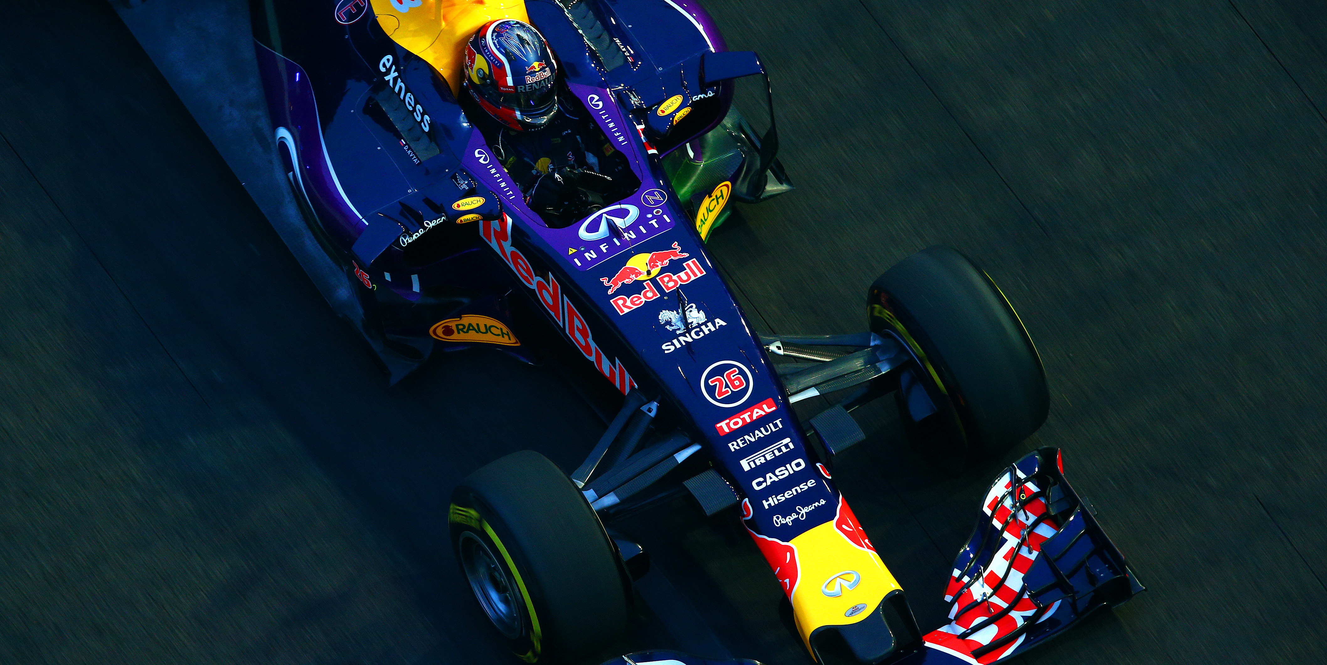 Kvyat leads the way in Singapore second practice