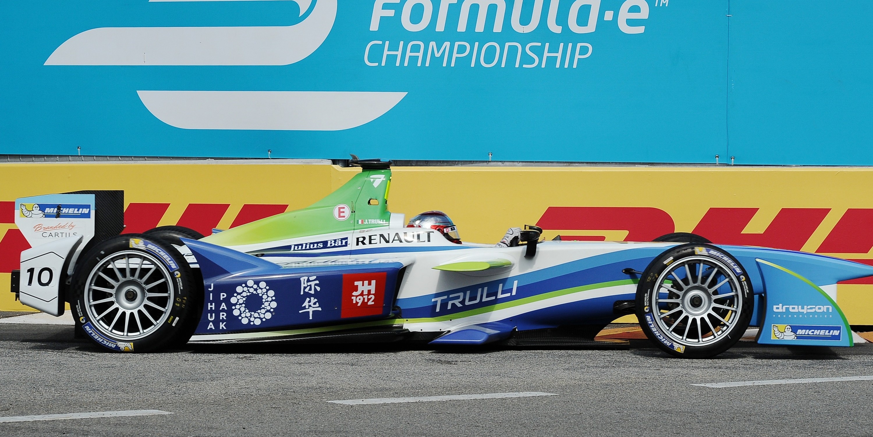 Trulli pull out of Formula E season opener in Beijing