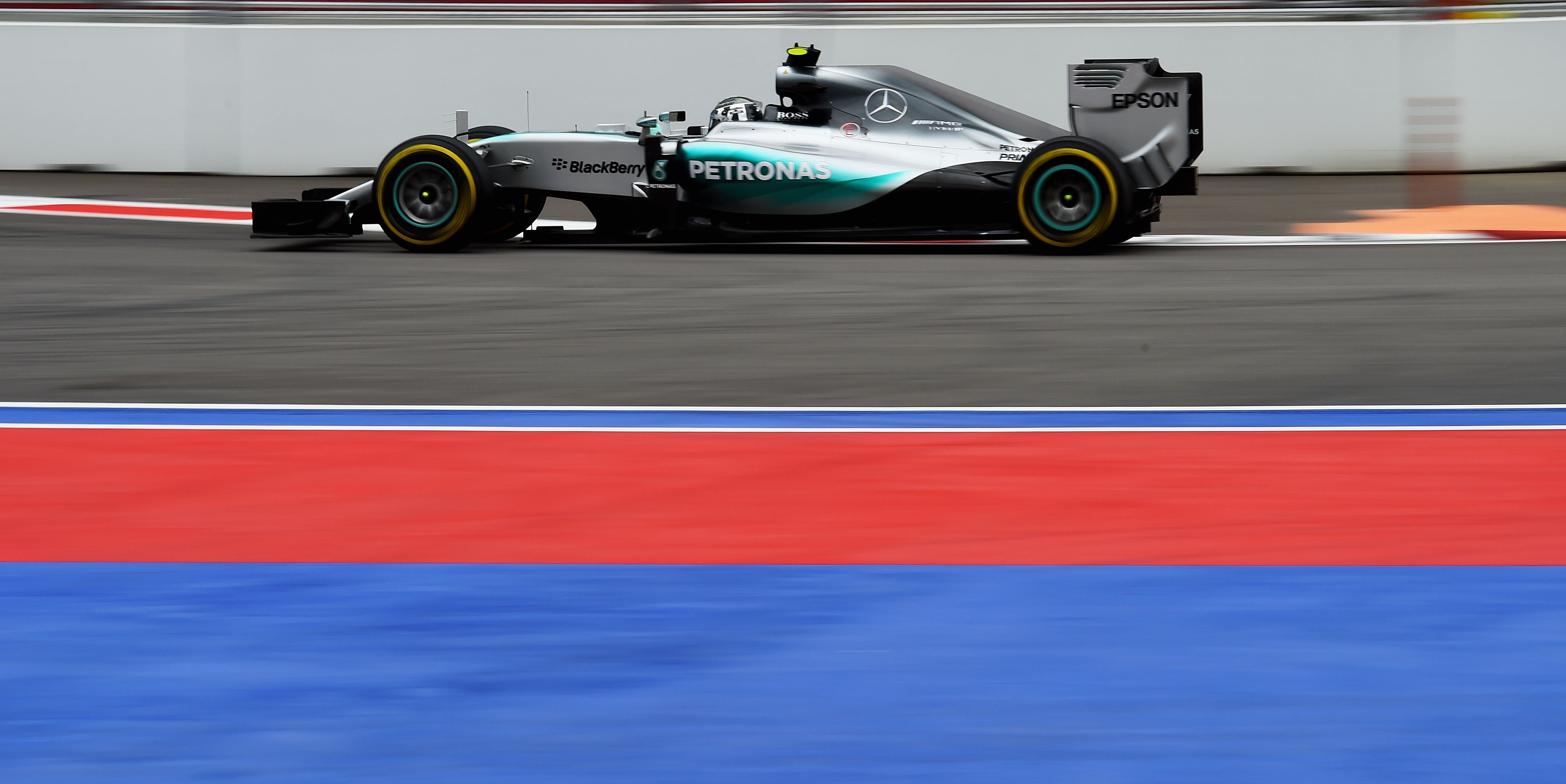 Rosberg quickest in FP3 as practice cut short