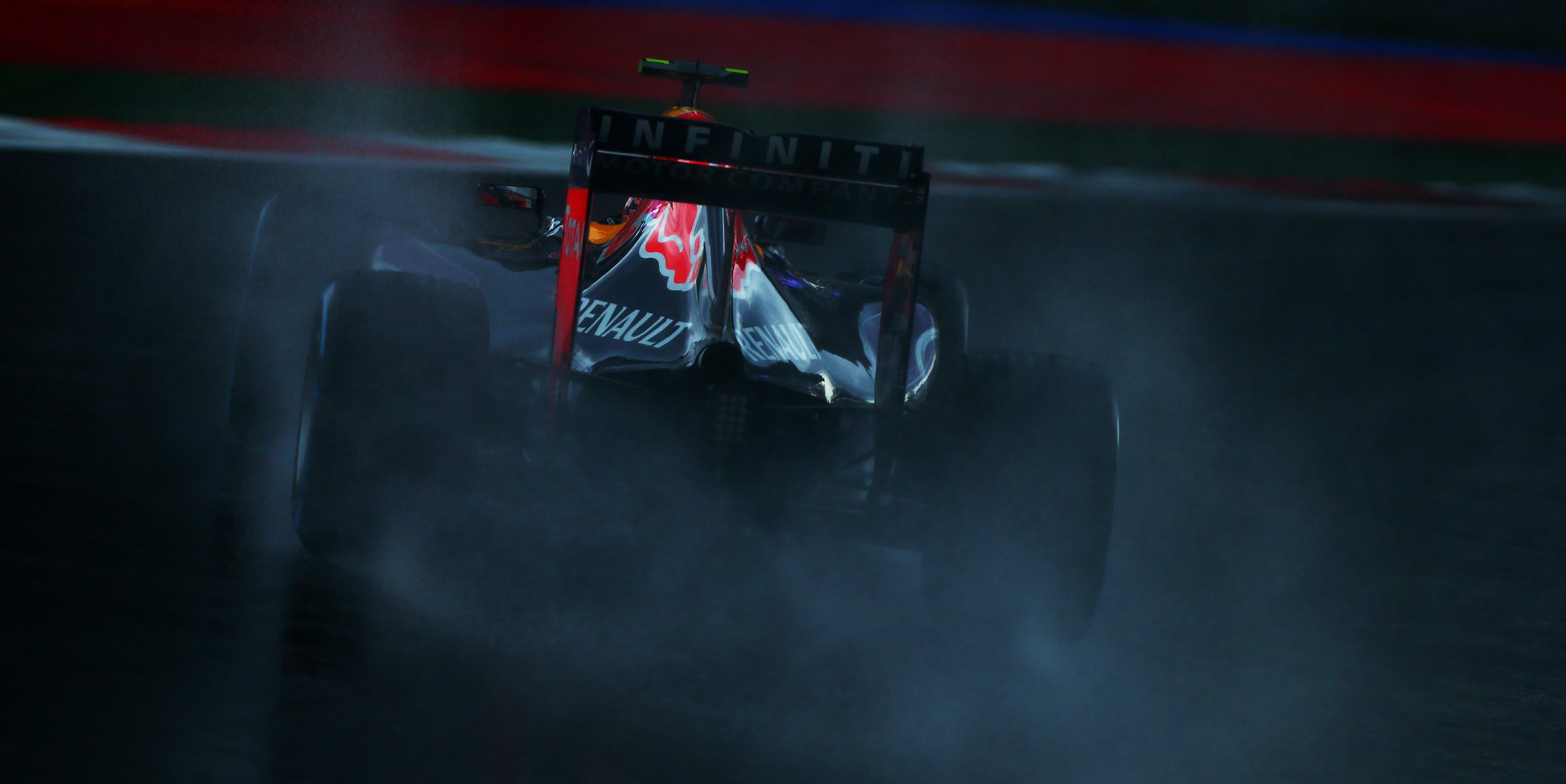 Kvyat aiming for smooth FP3
