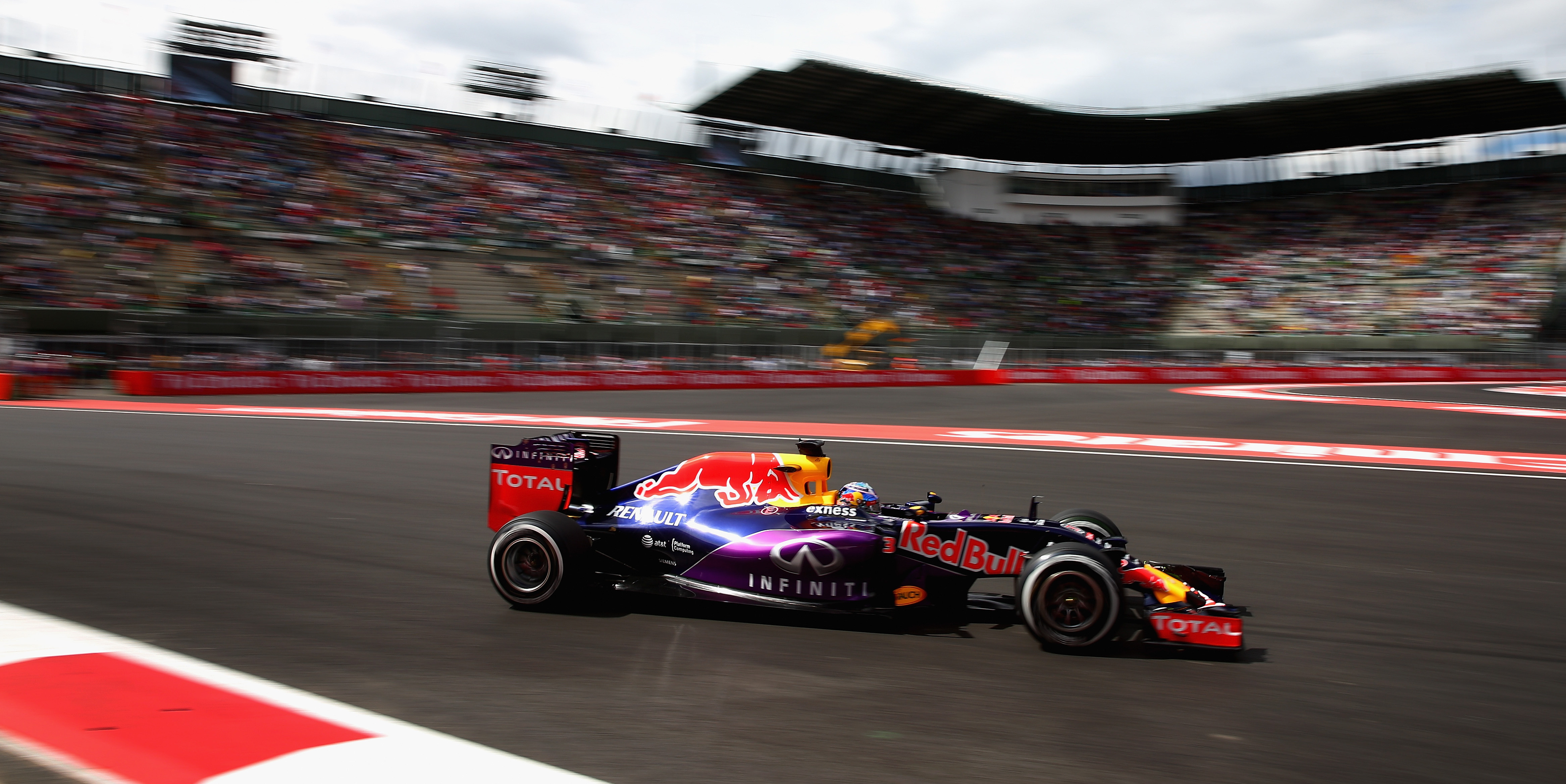 Ricciardo happy with Red Bull’s competitiveness in Mexico