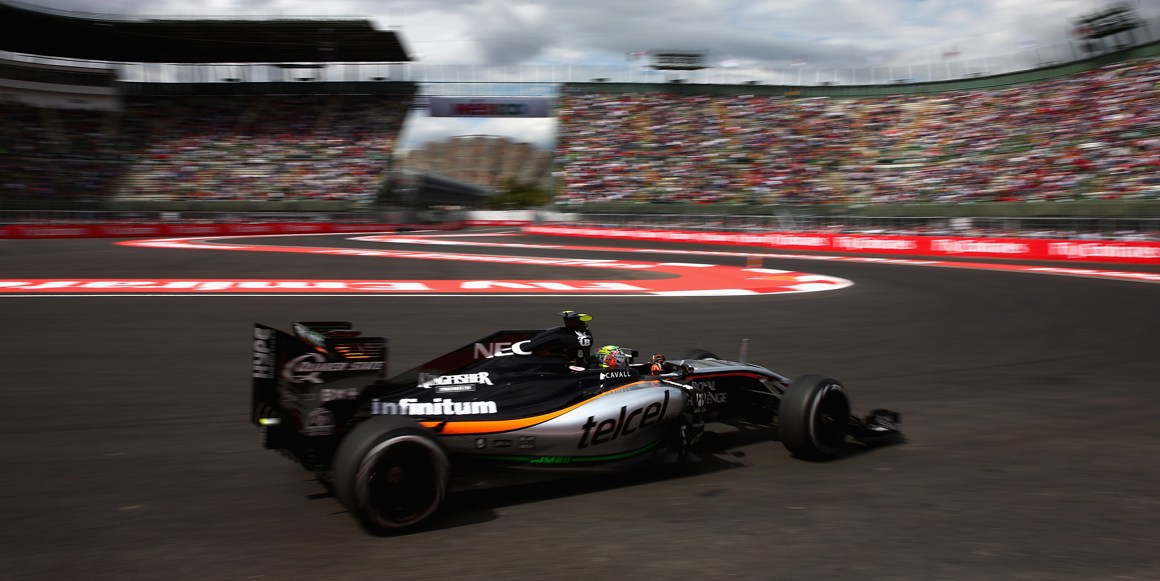 A special first day in Mexico for Perez
