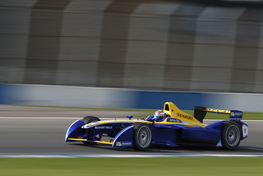 Photo: Sam Bloxham/FIA Formula E/LAT