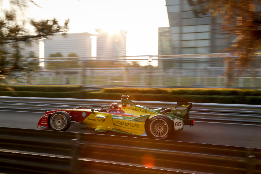 Photo: Adam Warner / LAT / FE