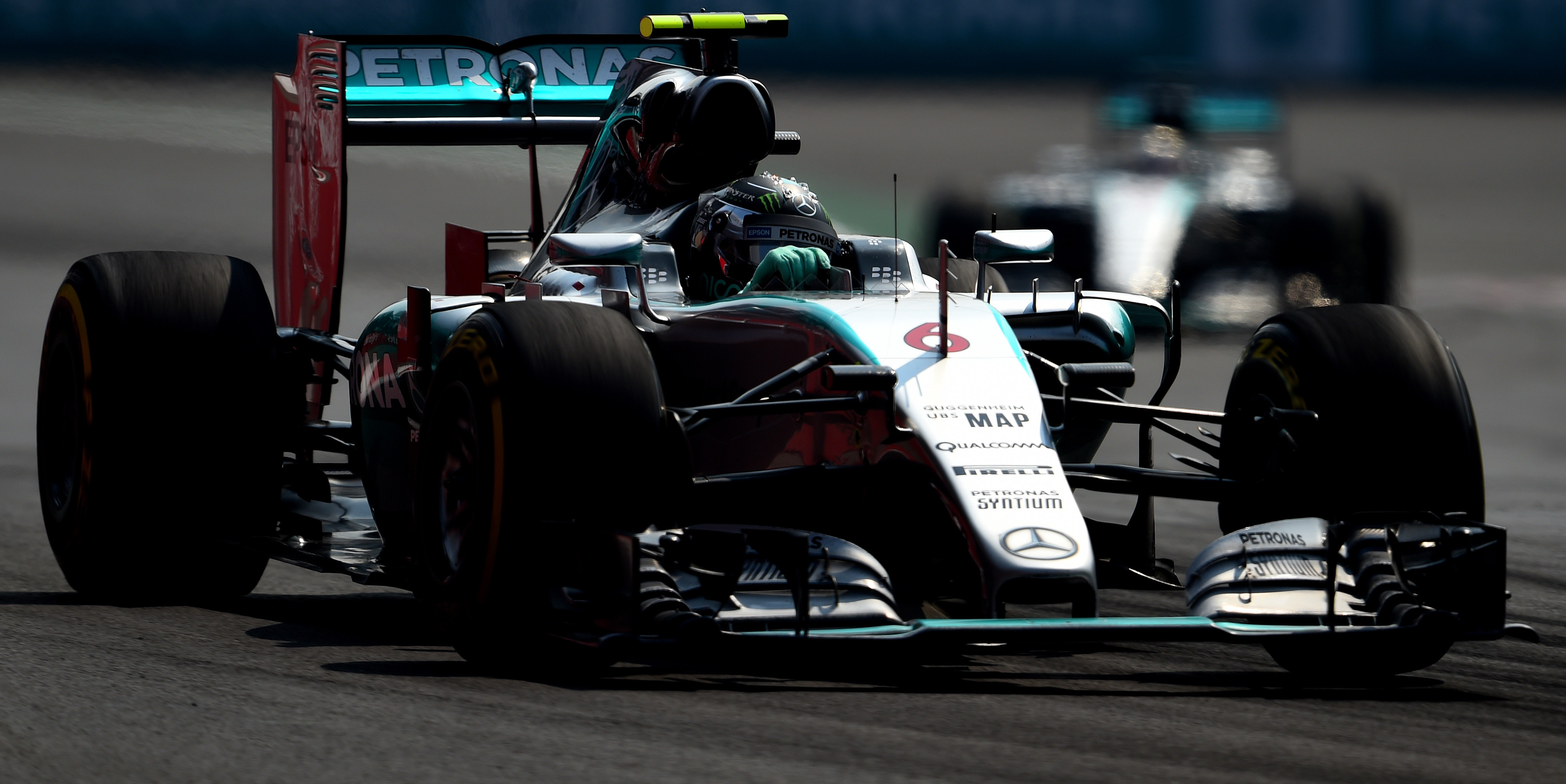 Rosberg dominates in Mexico to take fourth win of 2015