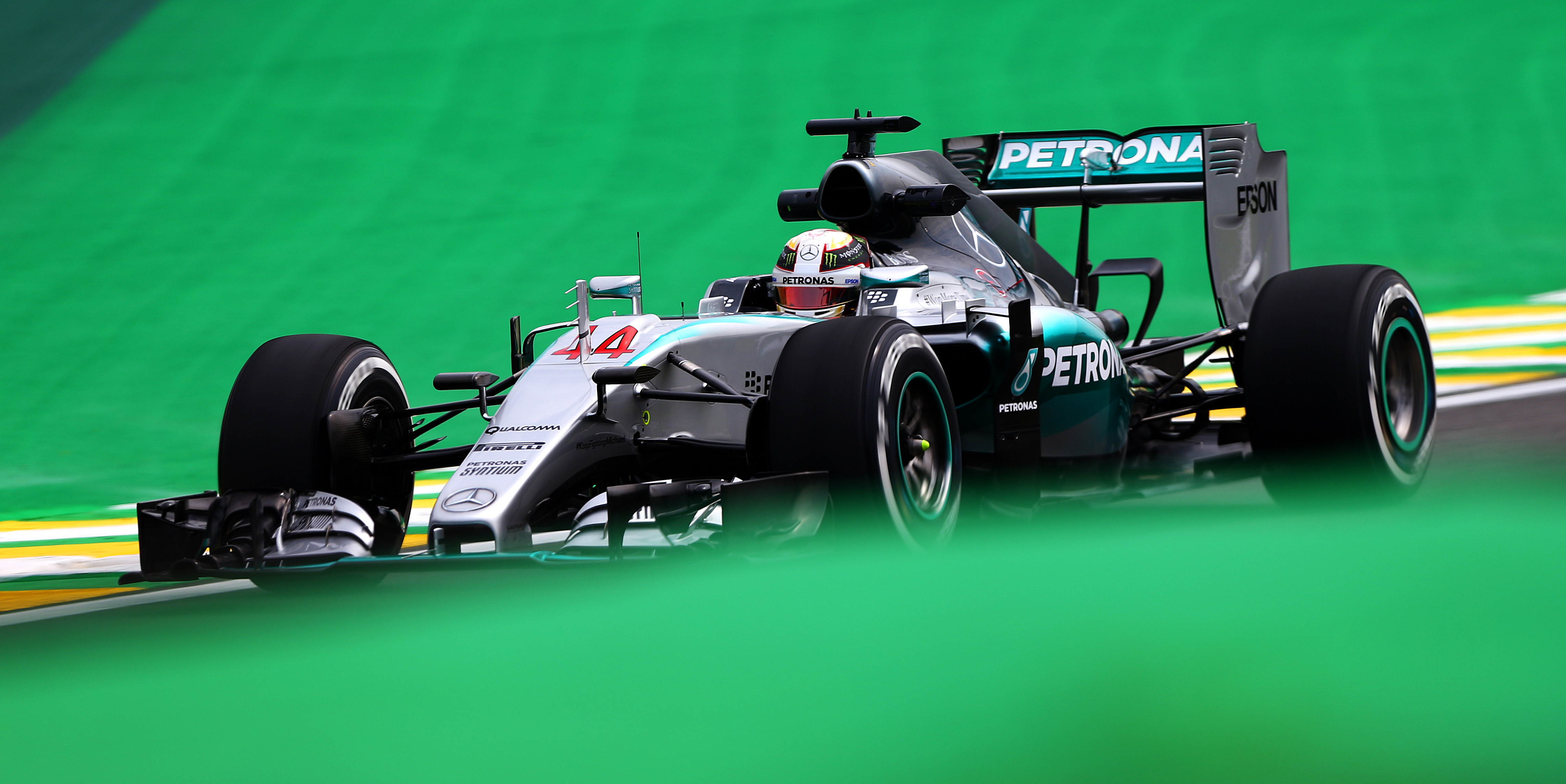 Hamilton fastest in Brazilian GP first practice