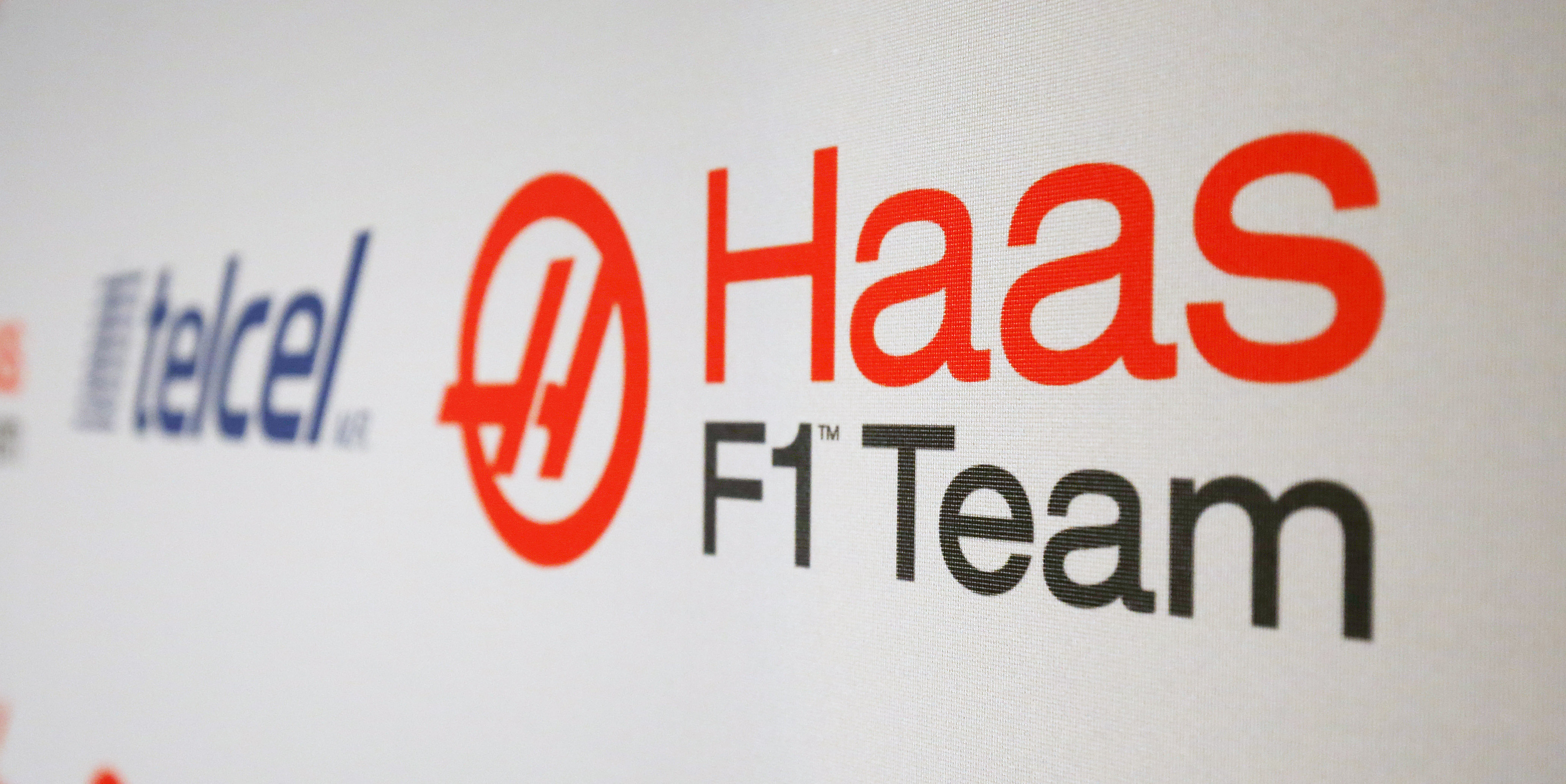 Haas to unveil new car ‘early’ on Sunday
