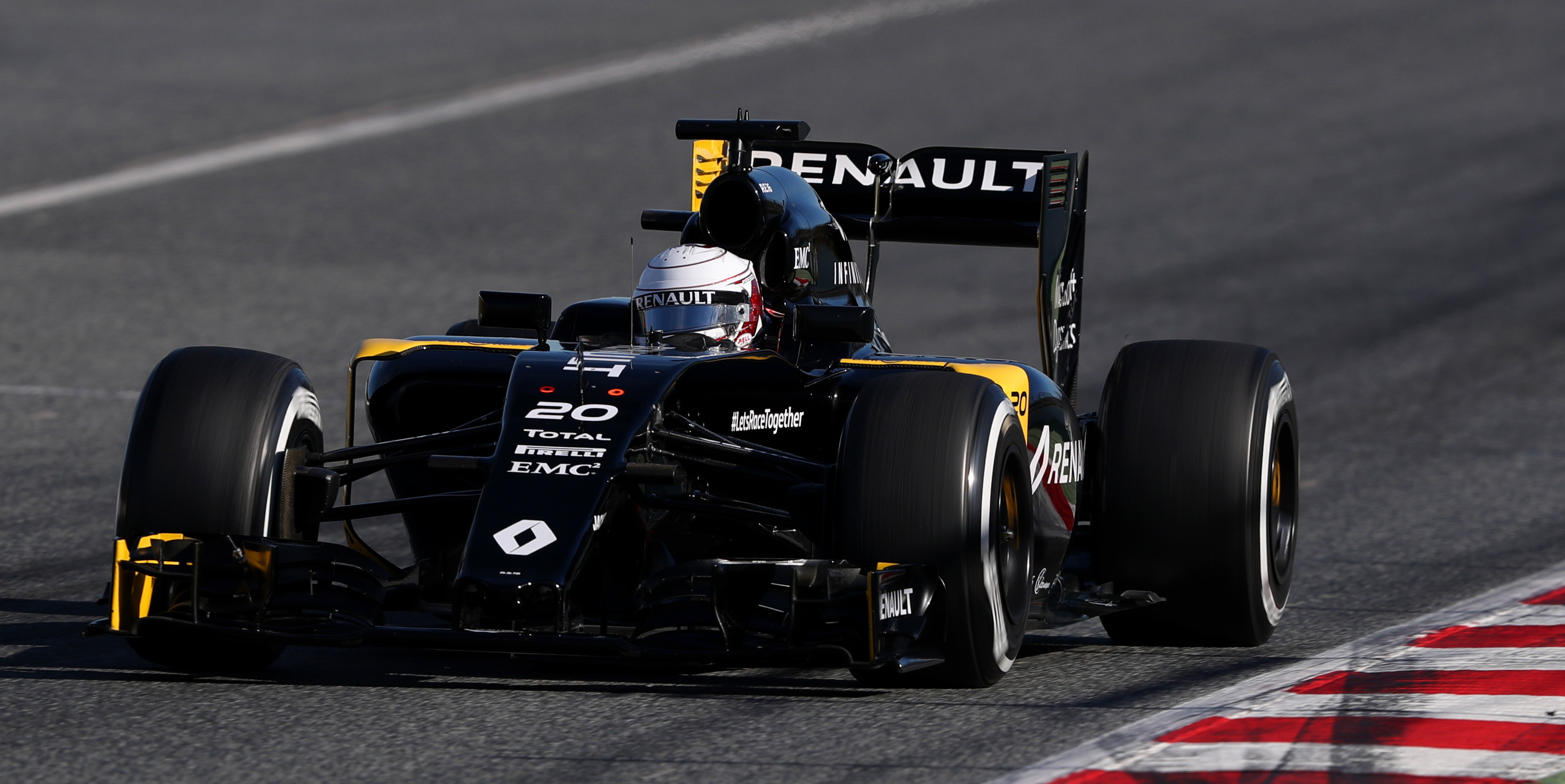 Magnussen delighted with penultimate run of testing