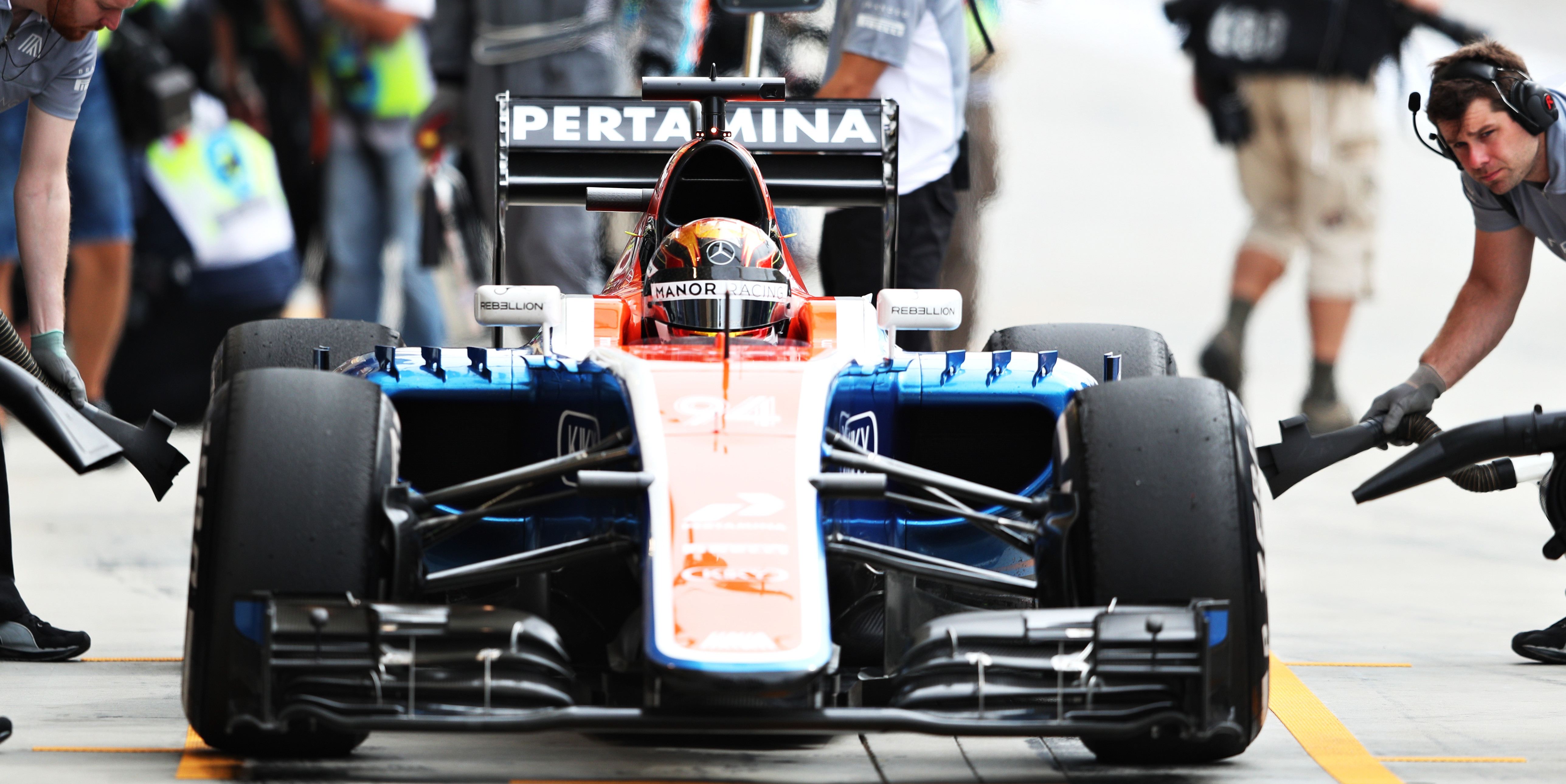Wehrlein encouraged by Friday practice pace in Bahrain