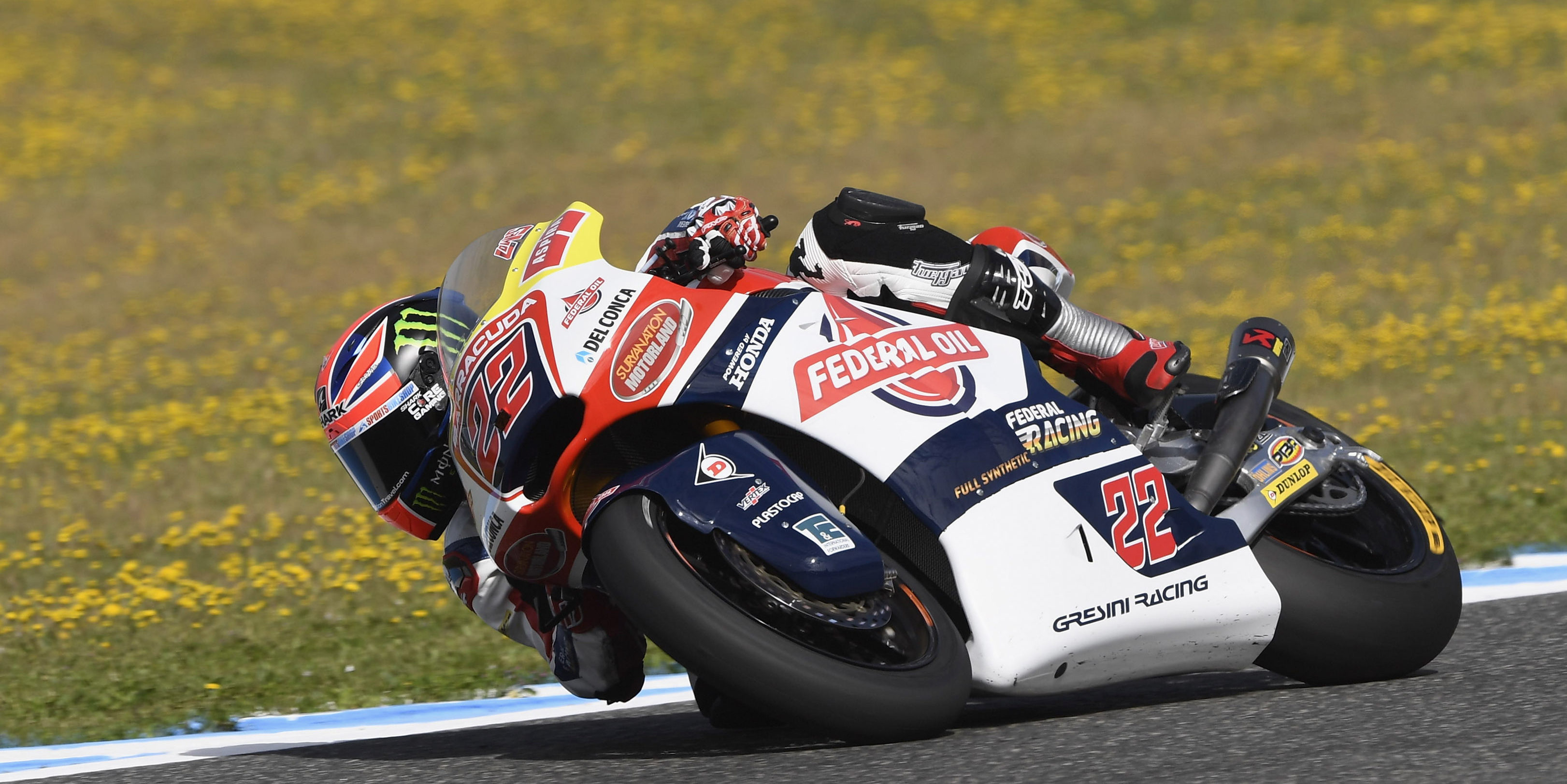 Sam Lowes takes pole during Moto2 qualifying