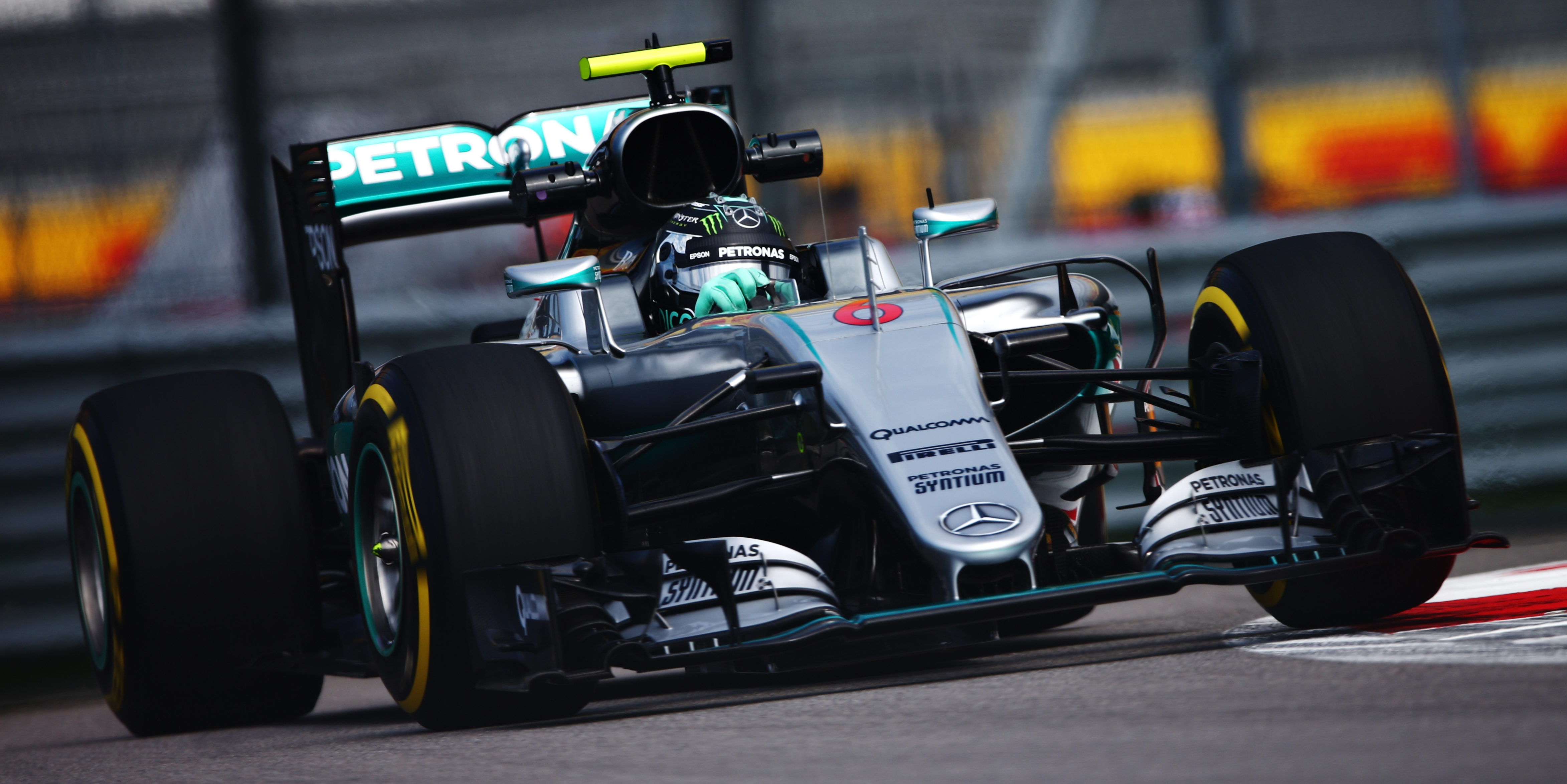 Rosberg leads Mercedes 1-2 in opening Russian GP practice