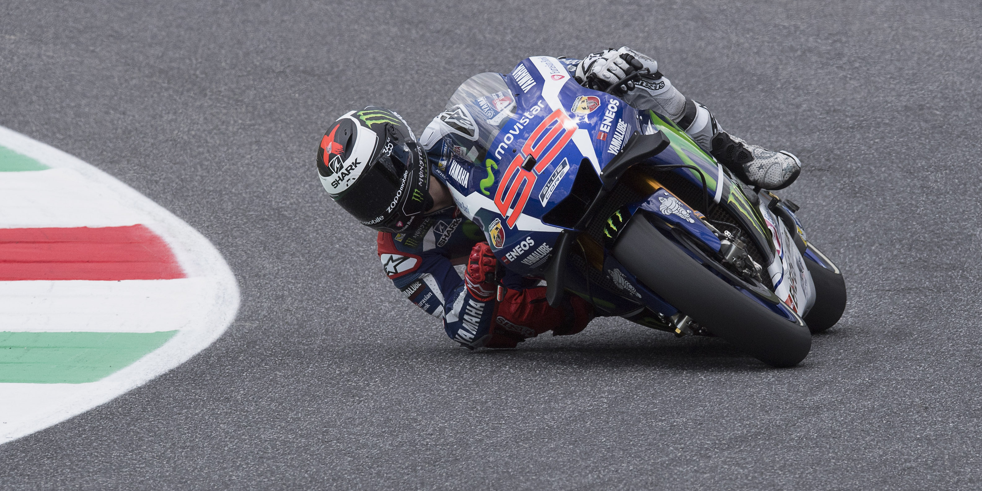 Lorenzo edges narrow win at Mugello