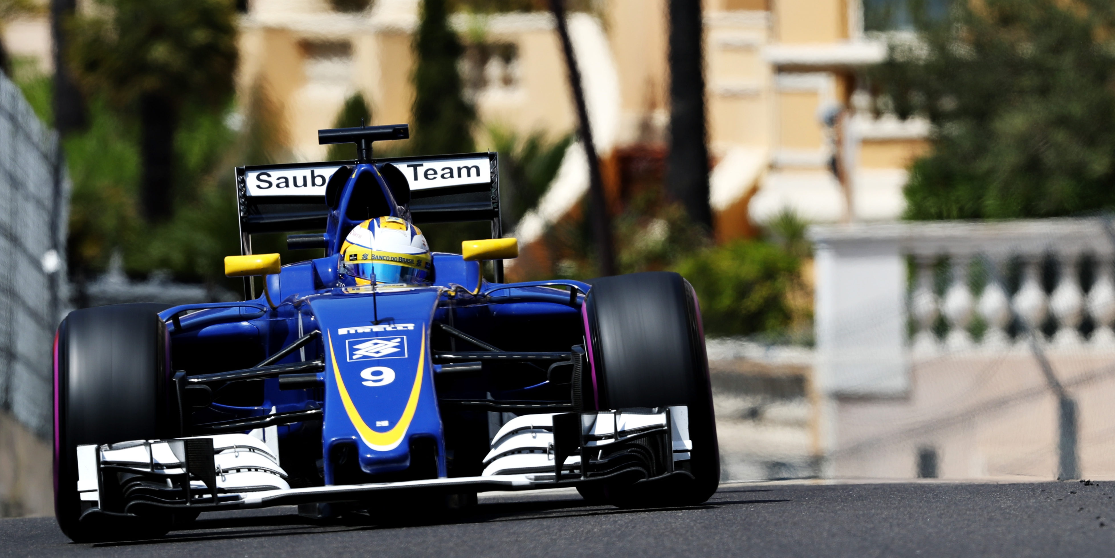 Ericsson apologises for collision with teammate