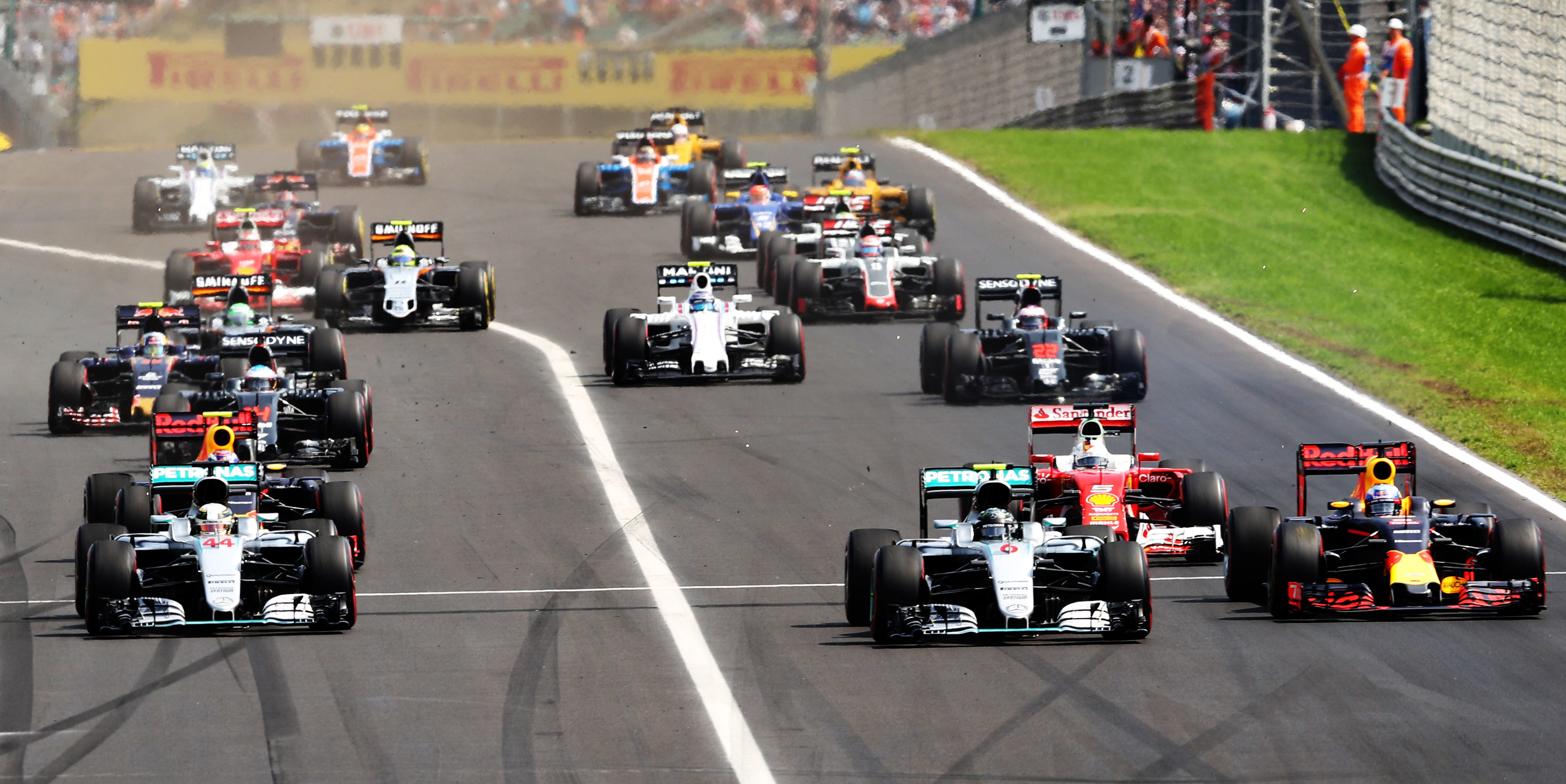 Driver Ratings: 2016 Hungarian Grand Prix