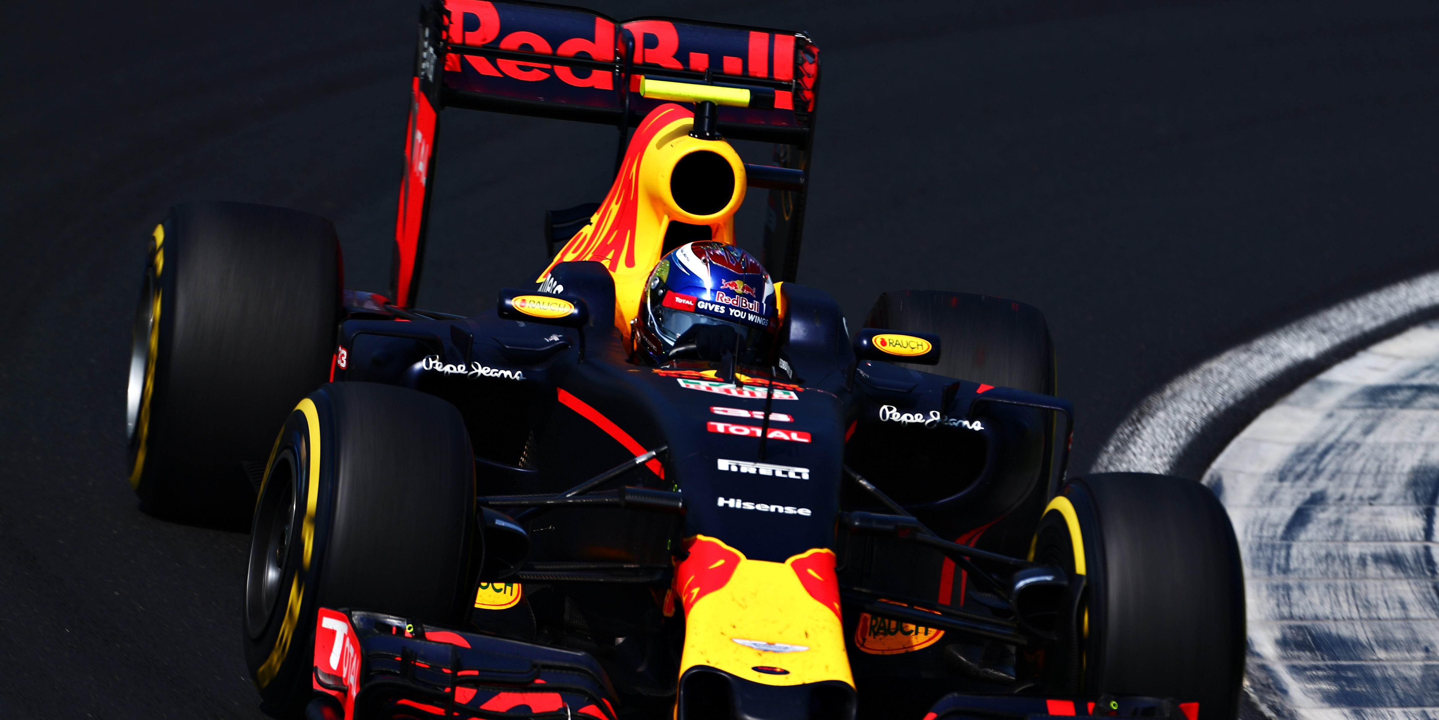 Verstappen feels his defending against Raikkonen was ‘fair’