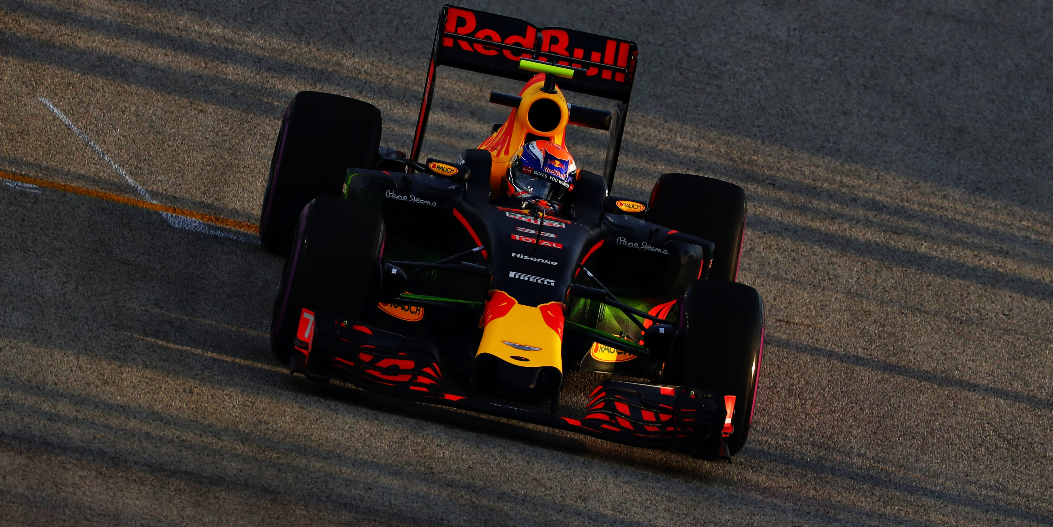 Verstappen leads Red Bull 1-2 in first Singapore GP practice