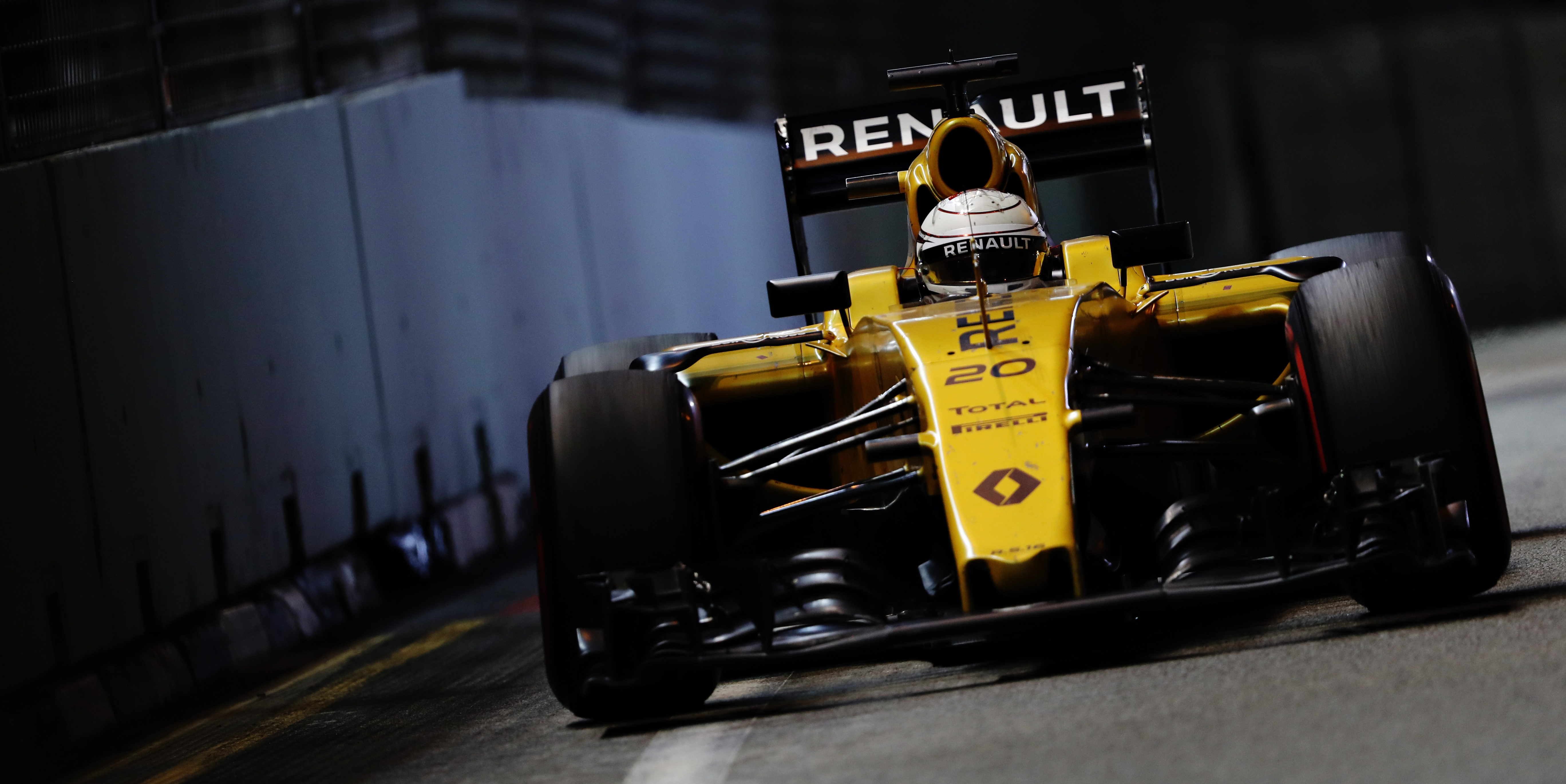 Renault to continue development focus for last six races