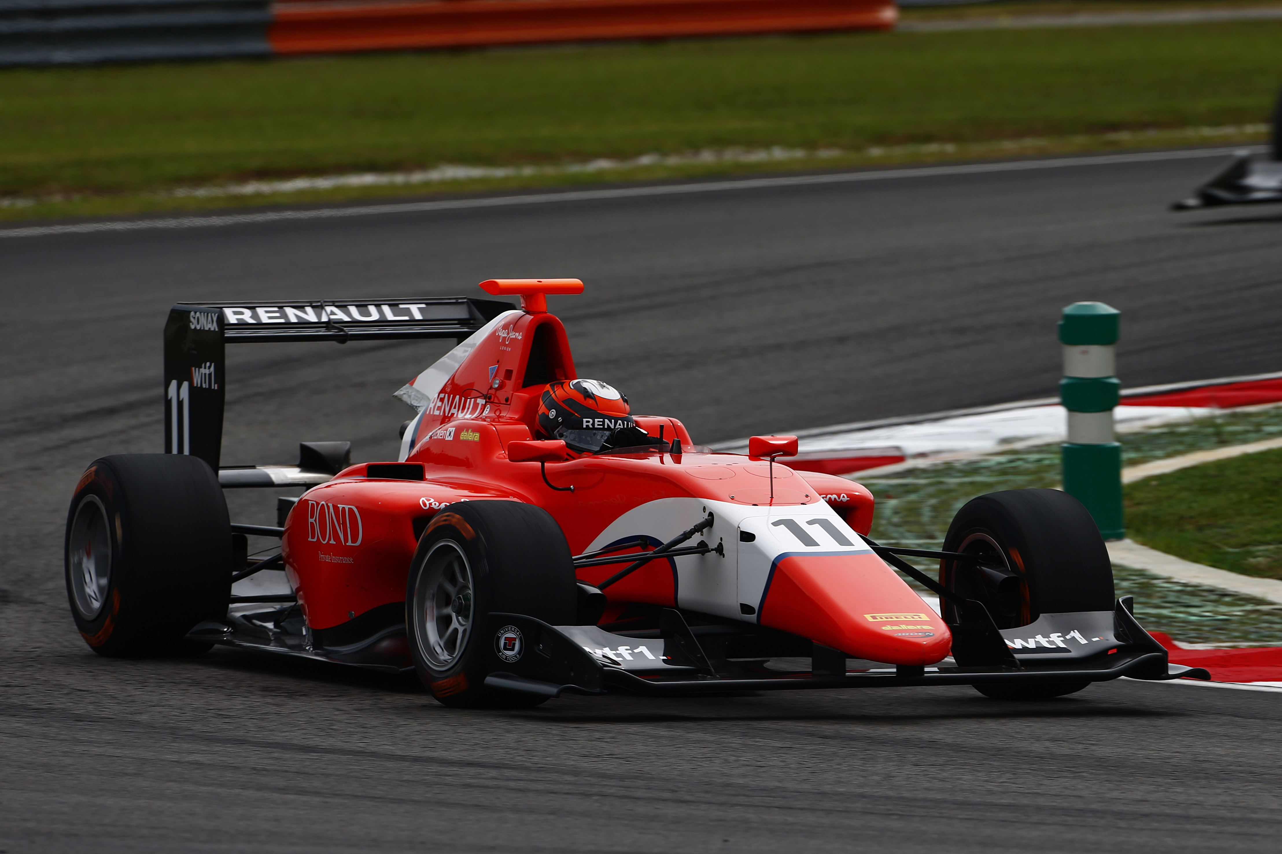 Aitken leads the way in Malaysia GP3 practice