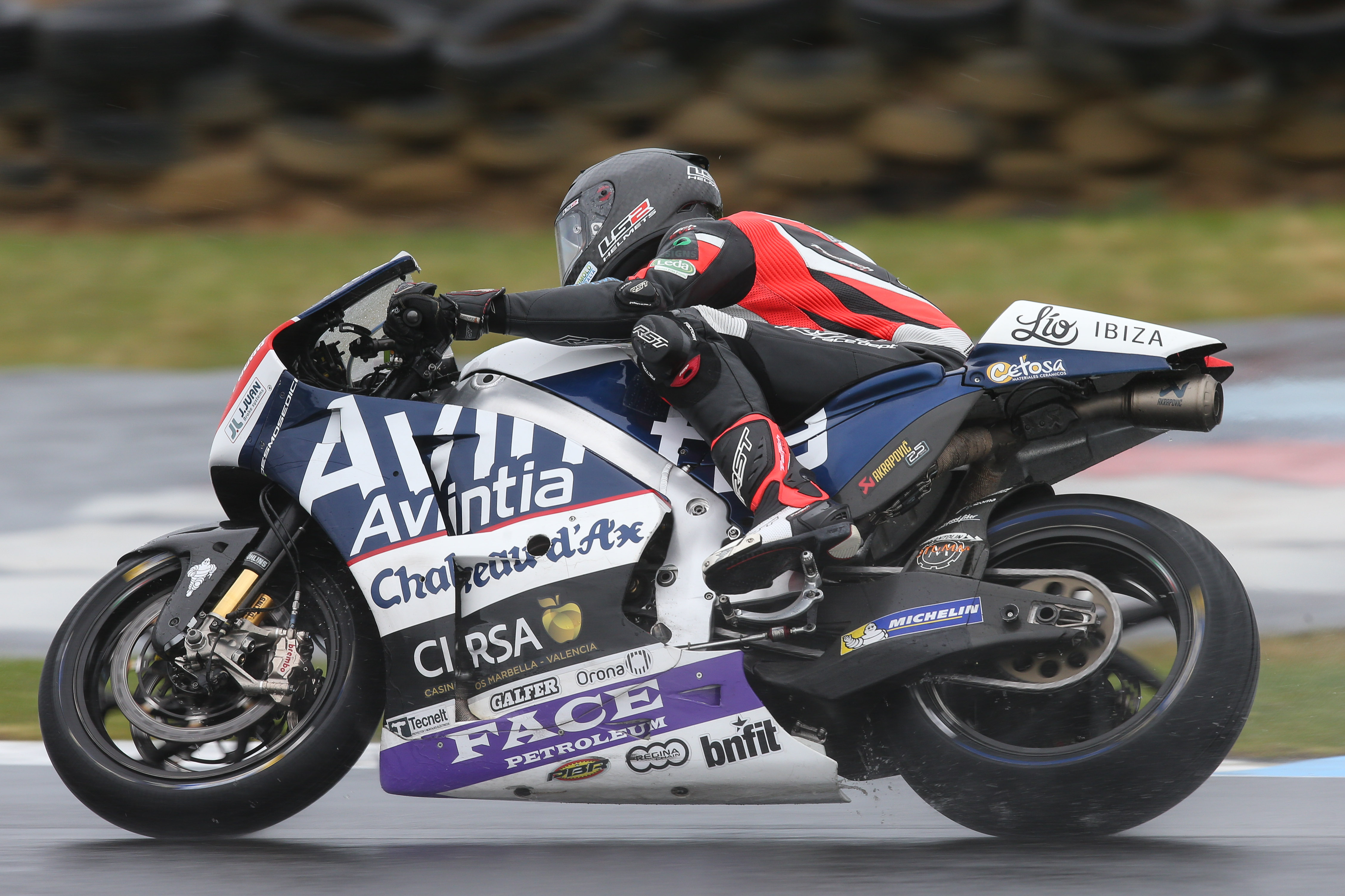 Jones impresses on first wet MotoGP outing