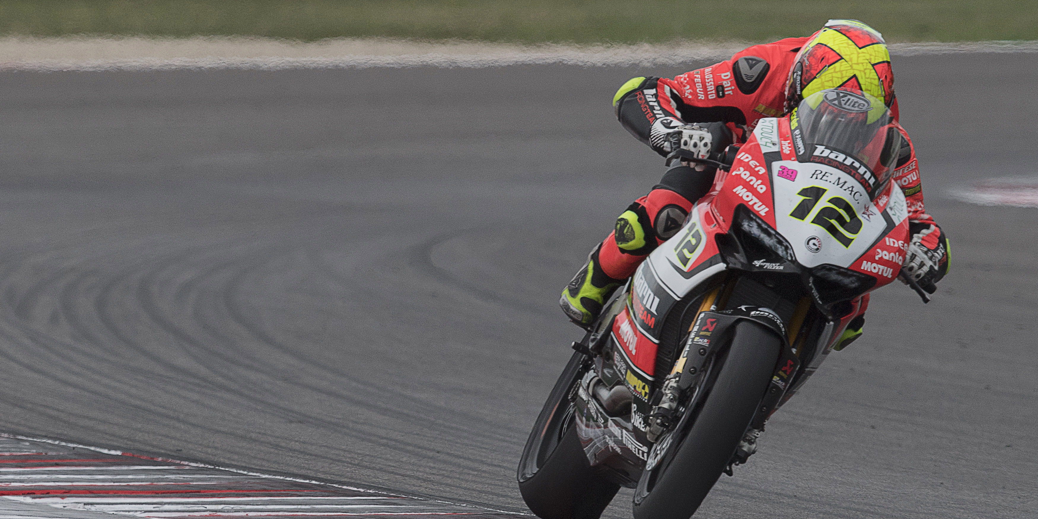 Fores heads opening practice at Jerez