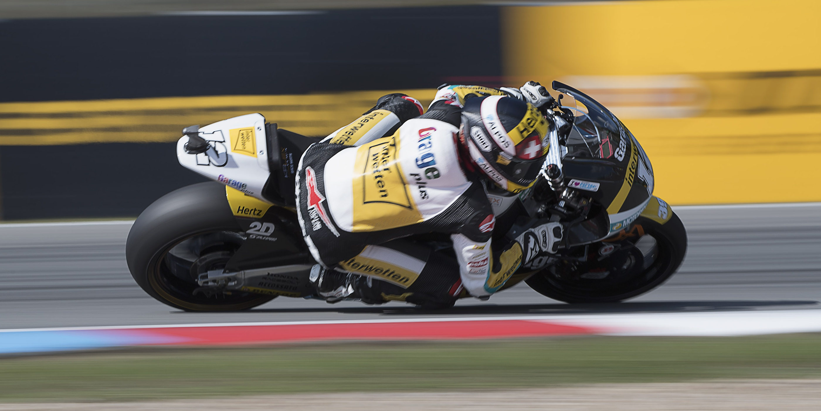 Luthi holds off Zarco for Motegi win