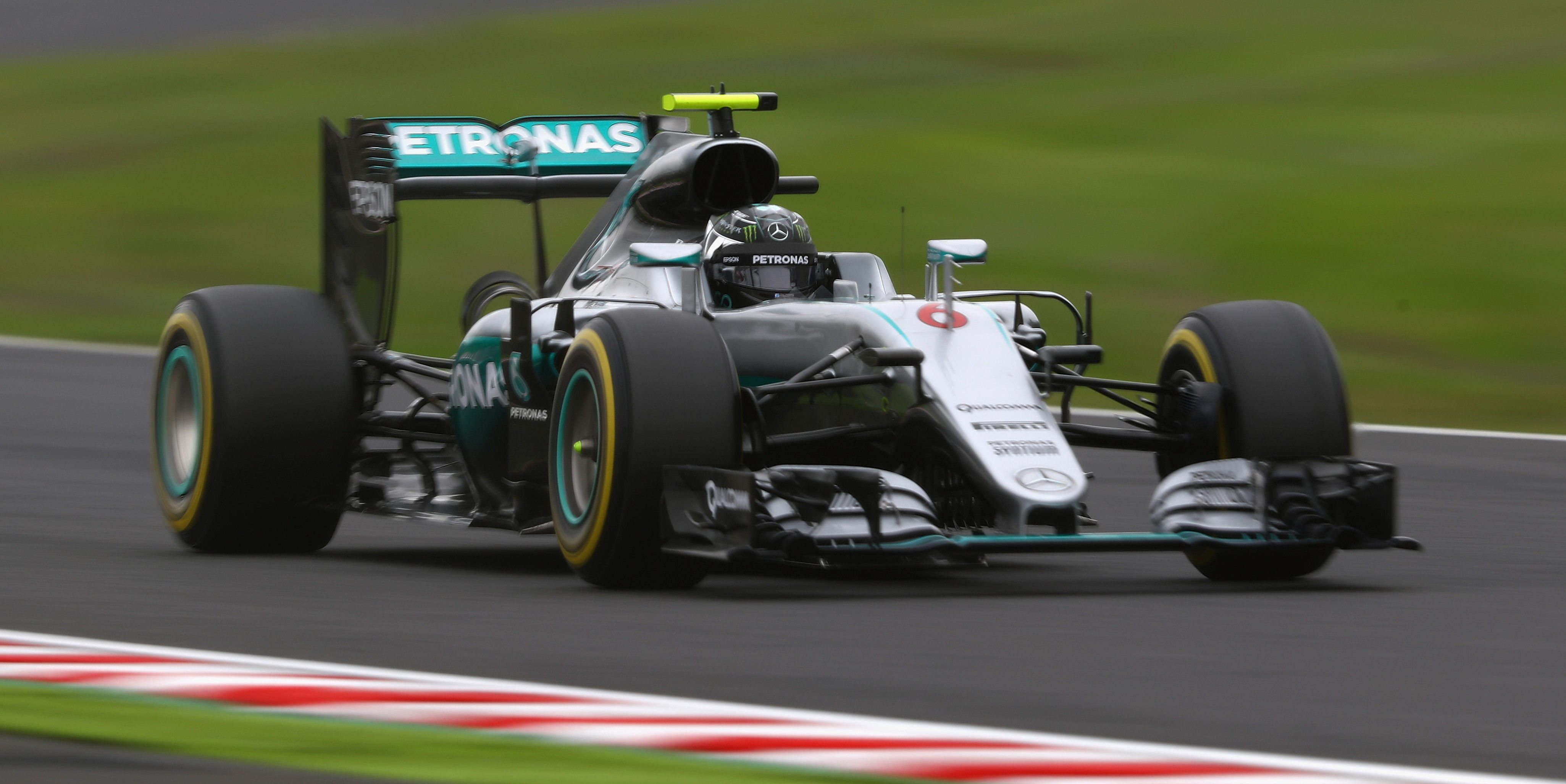 Mercedes pair happy after tight qualifying fight