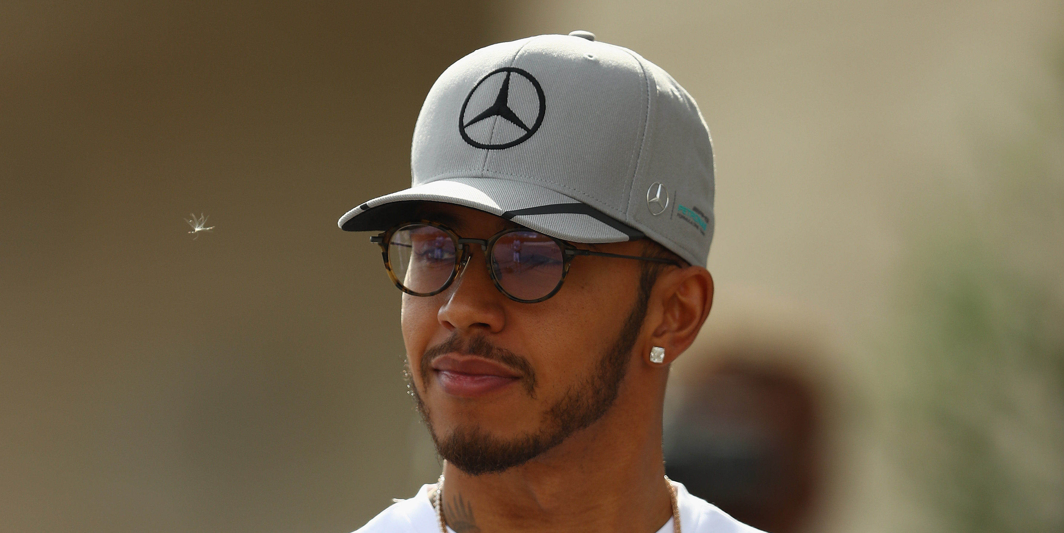Hamilton will ‘take it like a man’ if Rosberg wins title