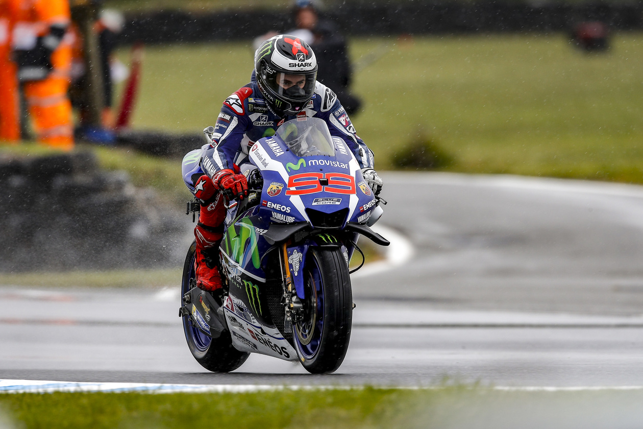 Bad timing hinders Lorenzo’s wet weather progress on Friday