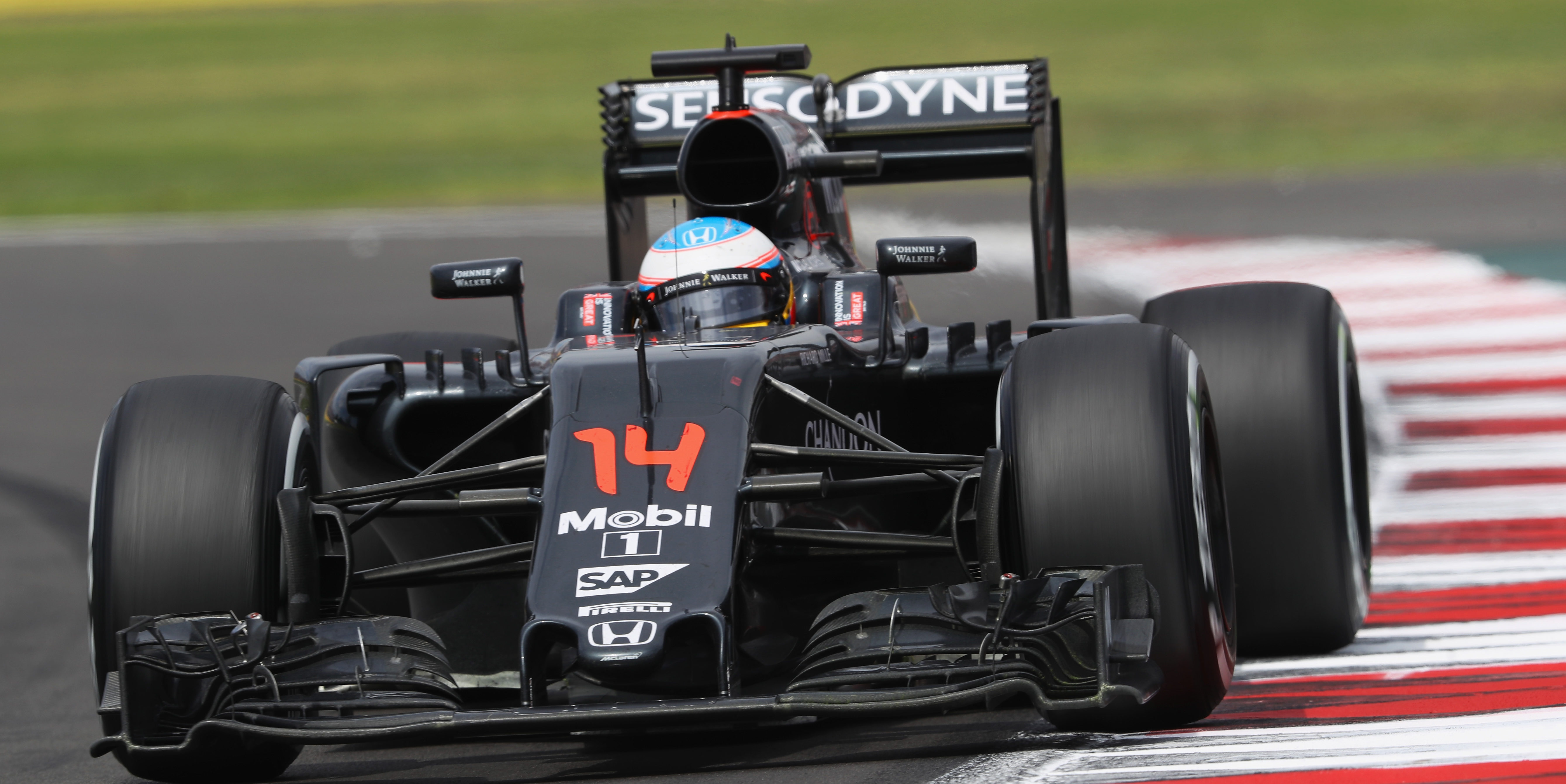 Fernando Alonso hails ‘special’ Interlagos