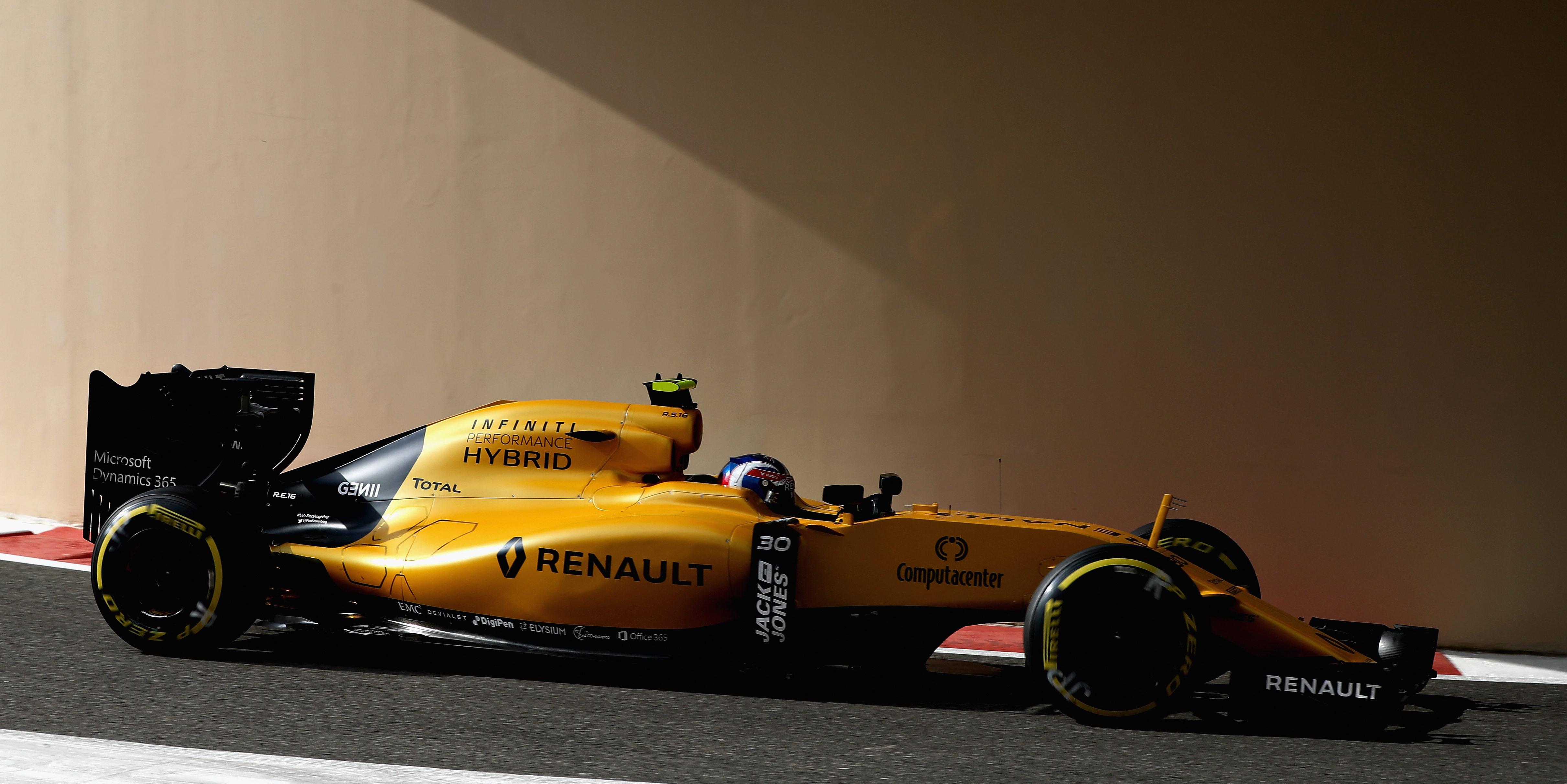 16 stories of F1 ’16: Renault’s rocky return