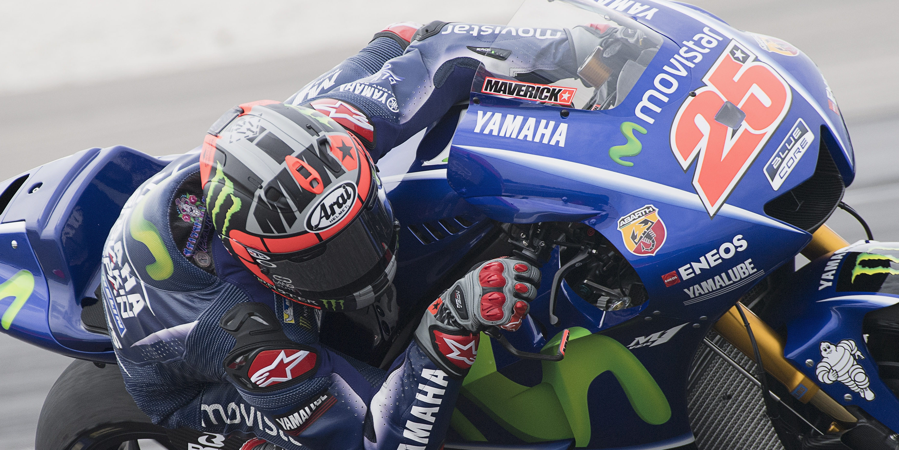 Yamaha duo try new chassis and fairing