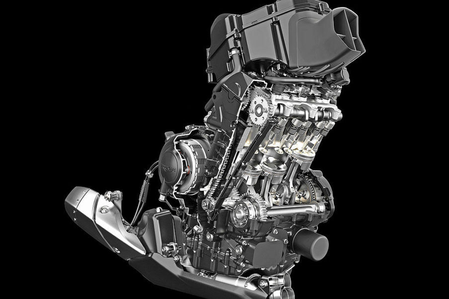 675 R Daytona engine