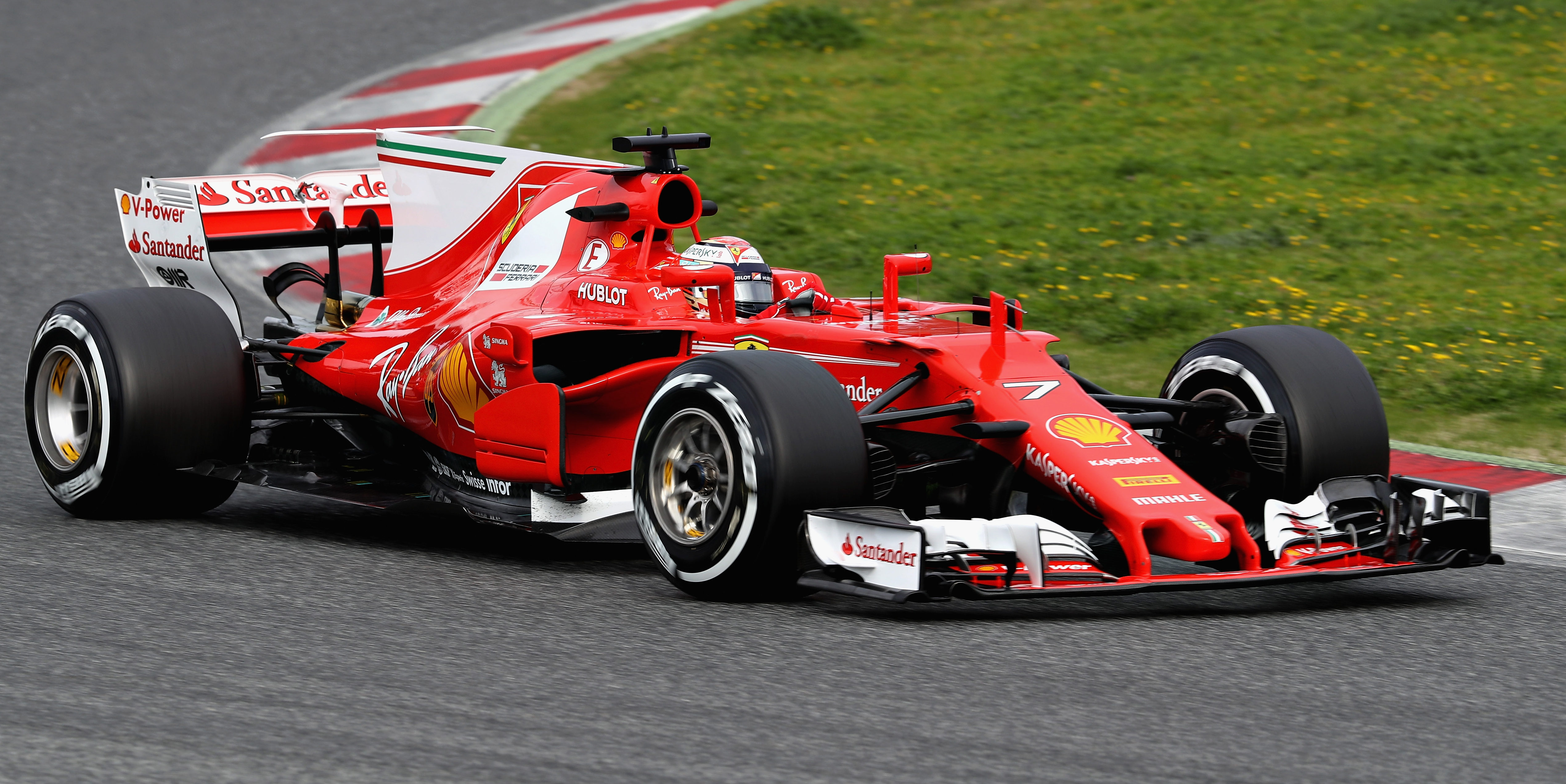 Raikkonen ramps up the pace on day two in Barcelona