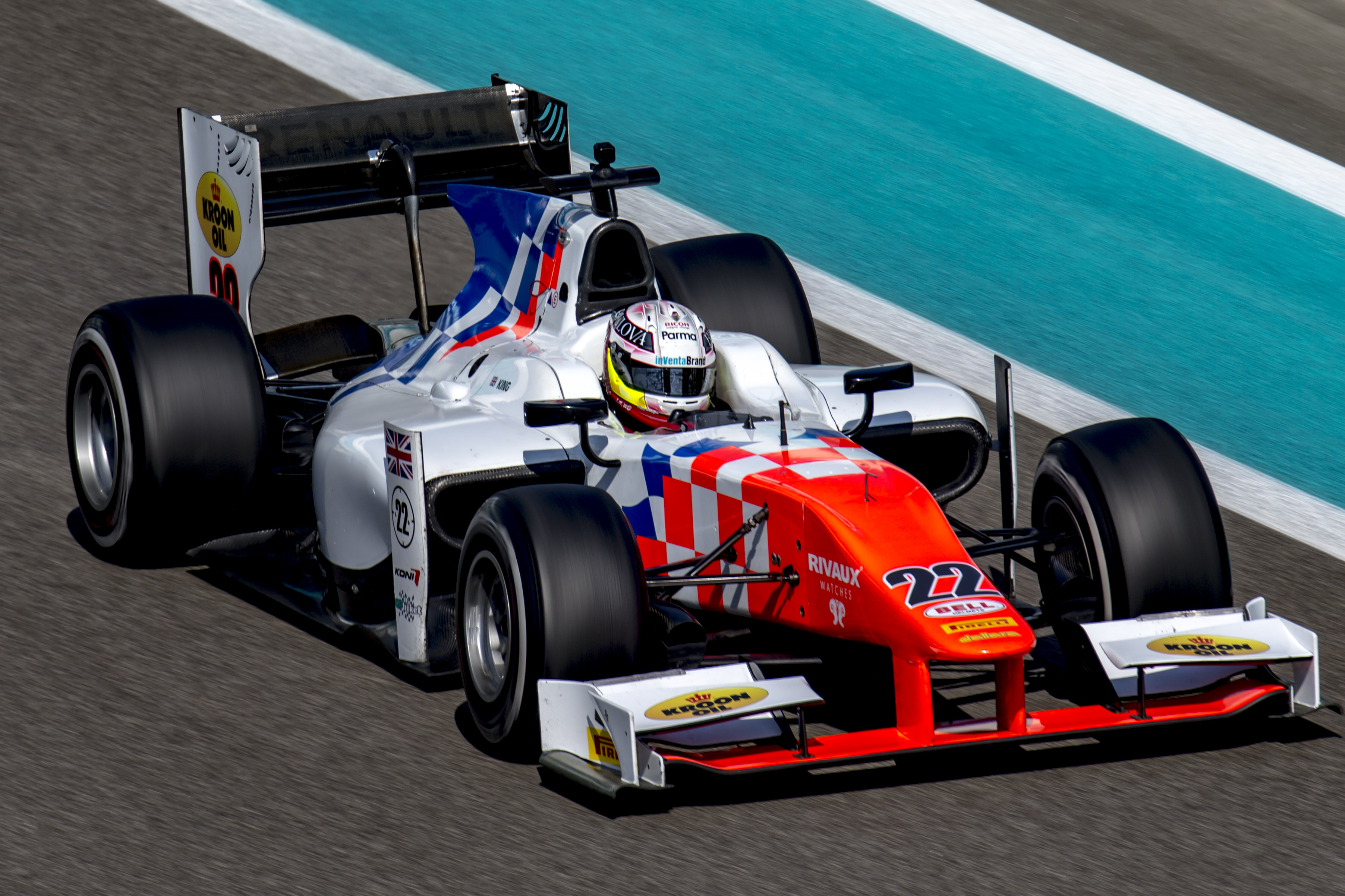 King switches to MP Motorsport for third GP2 season