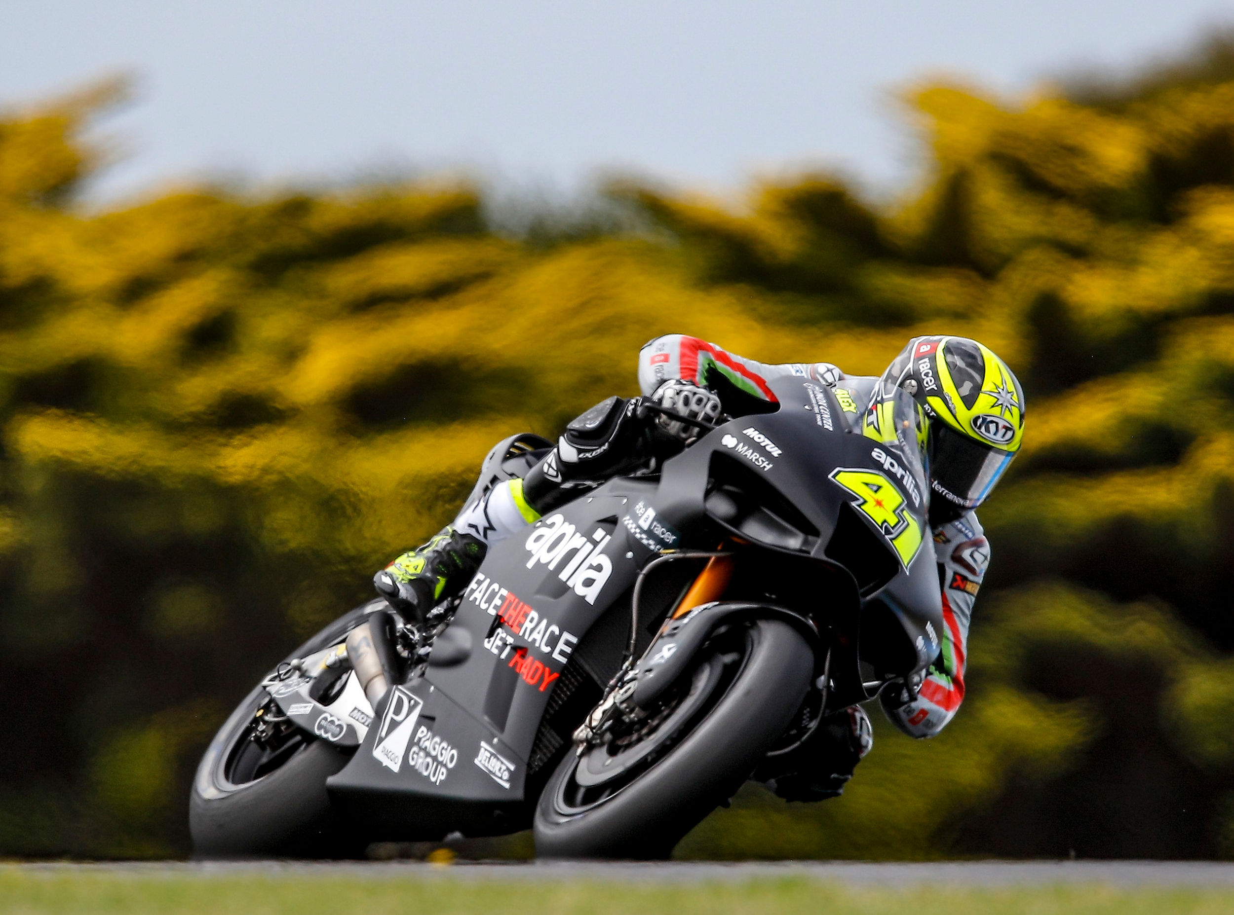 Espargaro says new fairing ‘not bad’