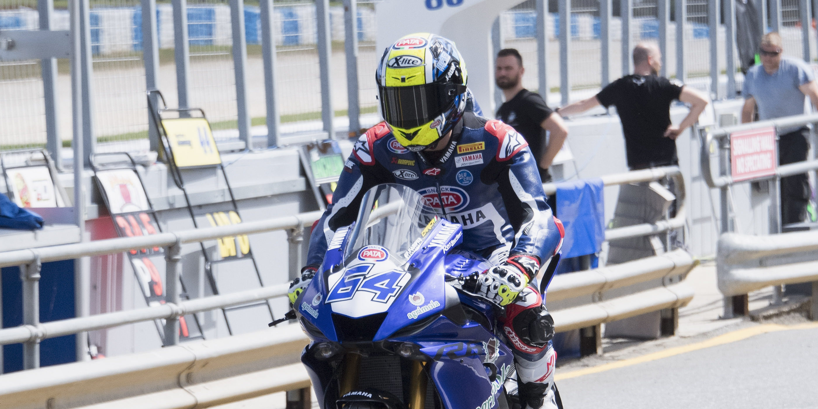 Caricasulo wins dramatic Supersport race in Thailand