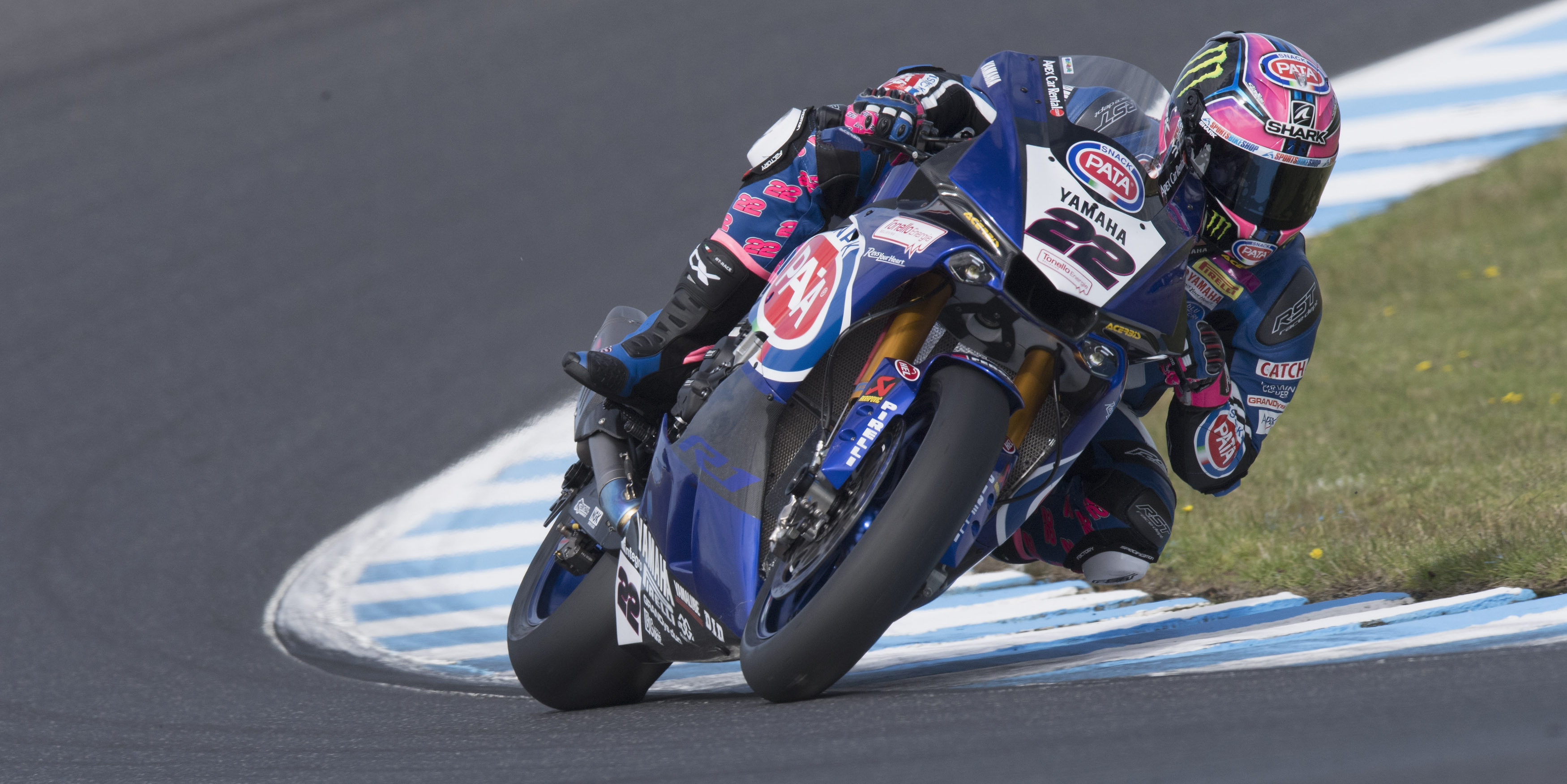 Lowes expecting nothing less than a podium challenge