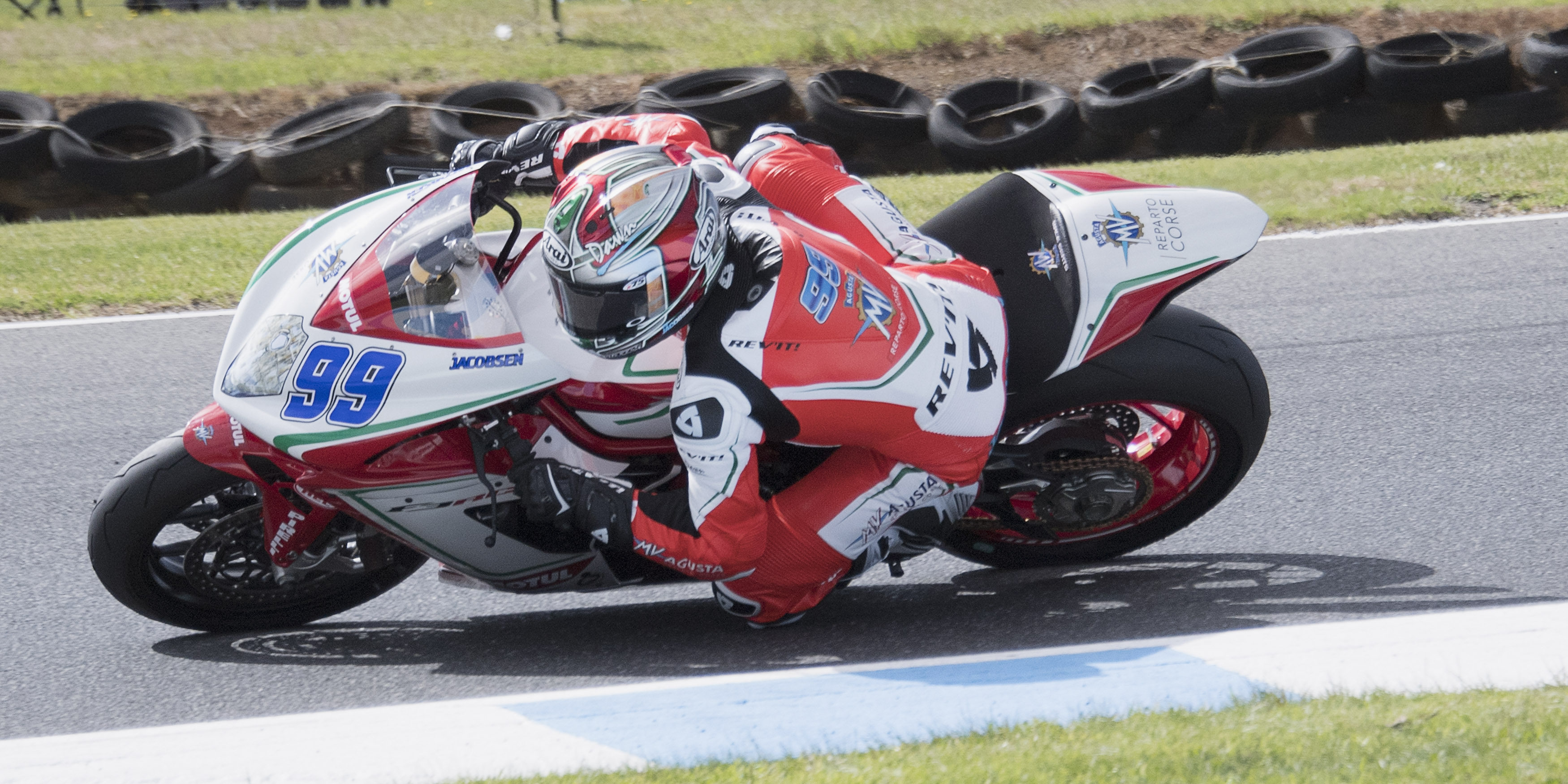 Jacobsen leads the way in Supersport FP1 as Sofuoglu returns