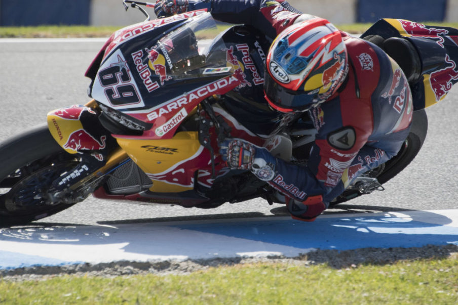 Red flag does Hayden ‘a big favour’ in race two