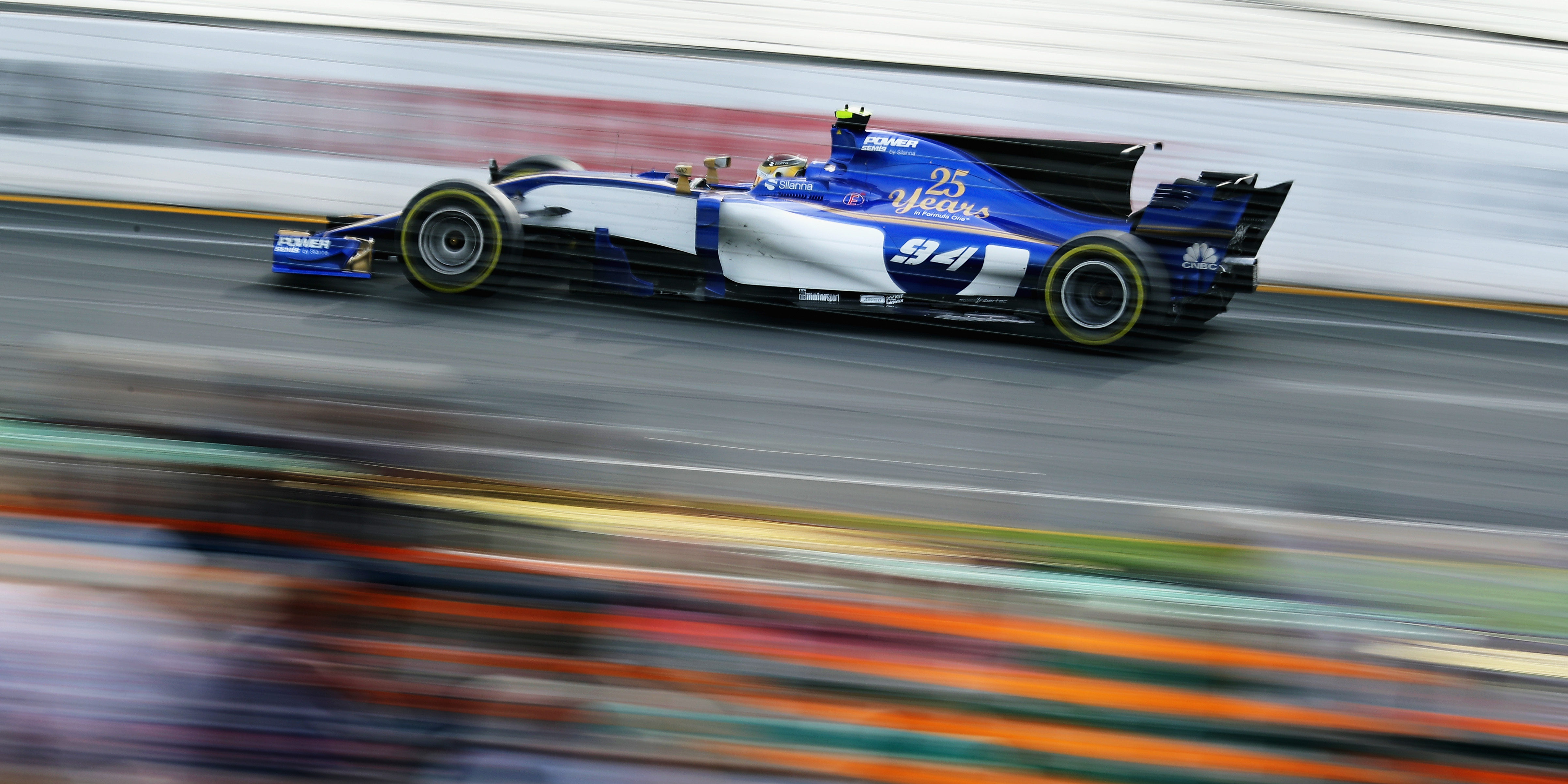 Wehrlein replaced by Giovinazzi for Australian GP