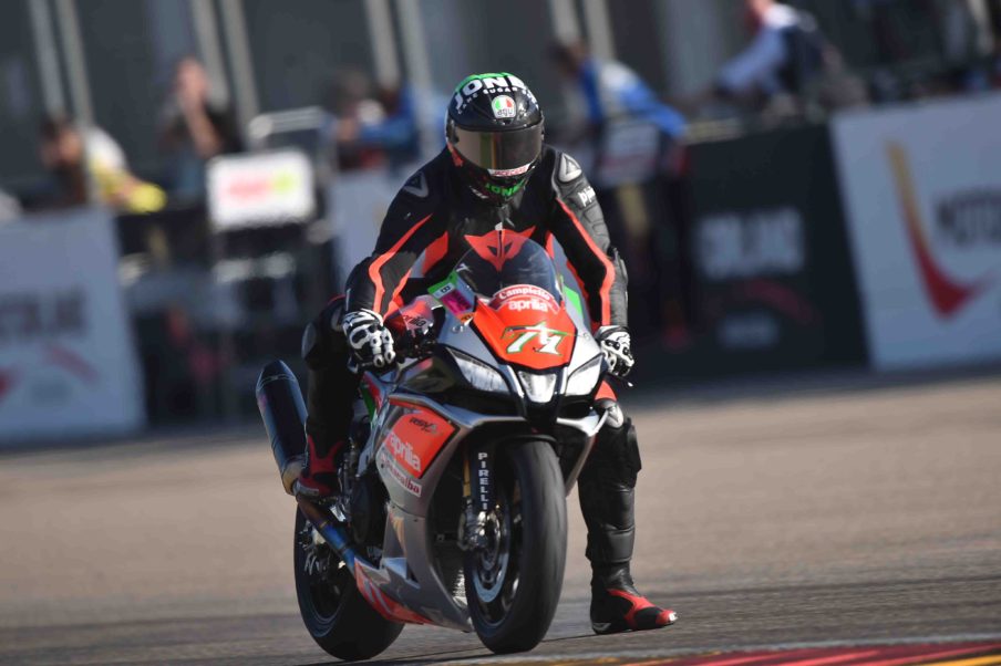 Scheib storms to the top in Superstock practice