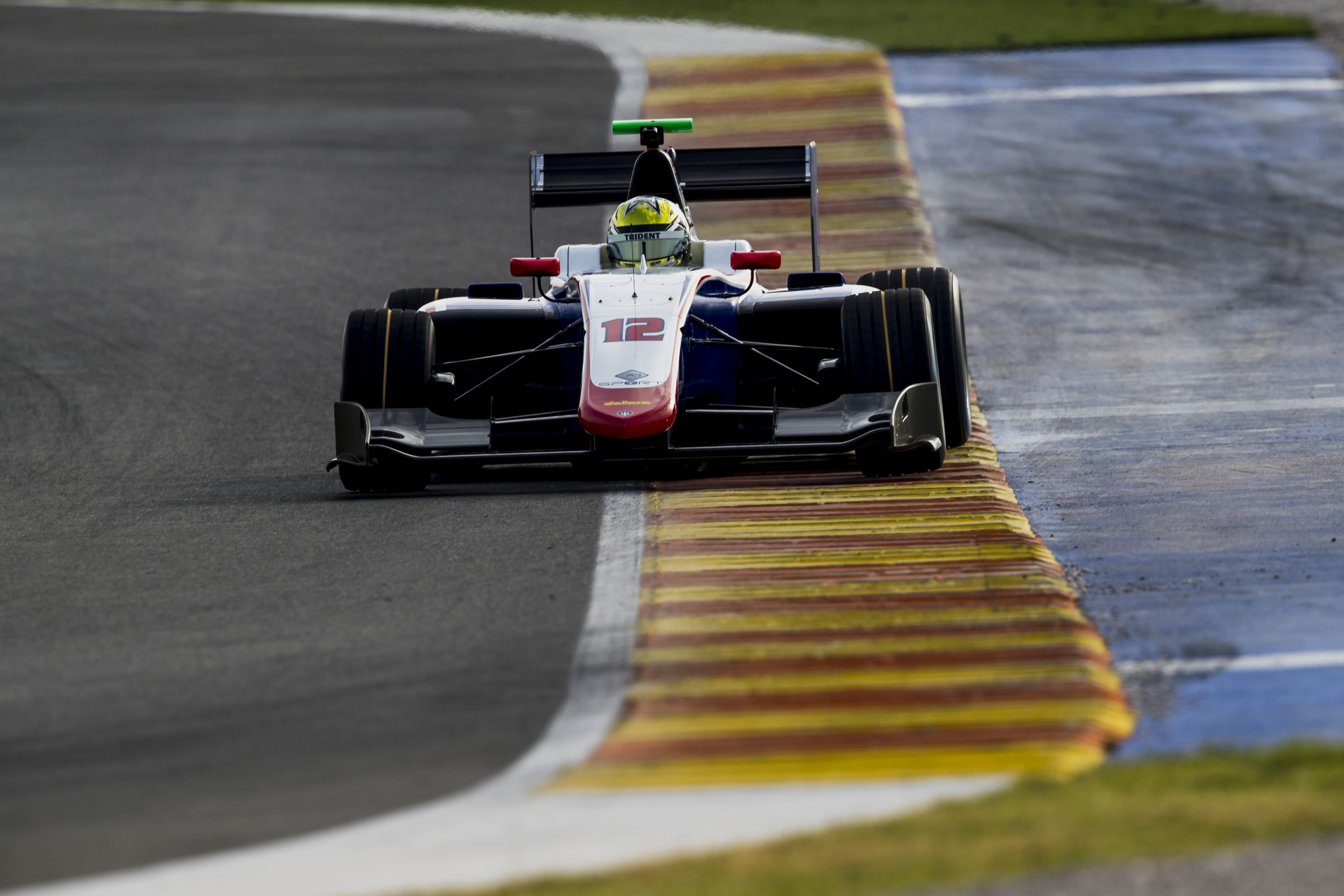 Boccolacci fastest overall in first Valencia GP3 test