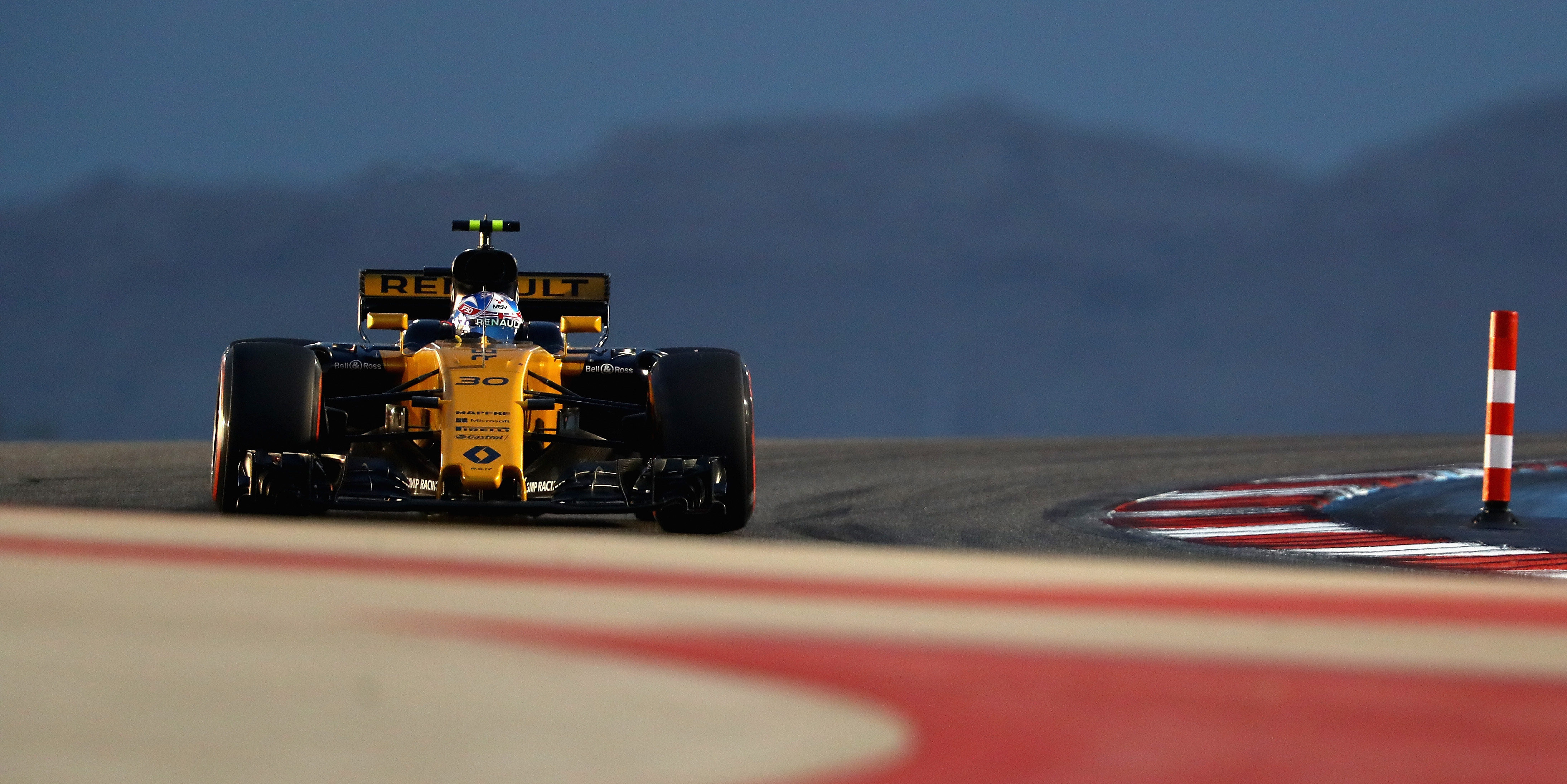 Gelael and Sirotkin among rookies in post Bahrain GP F1 Test