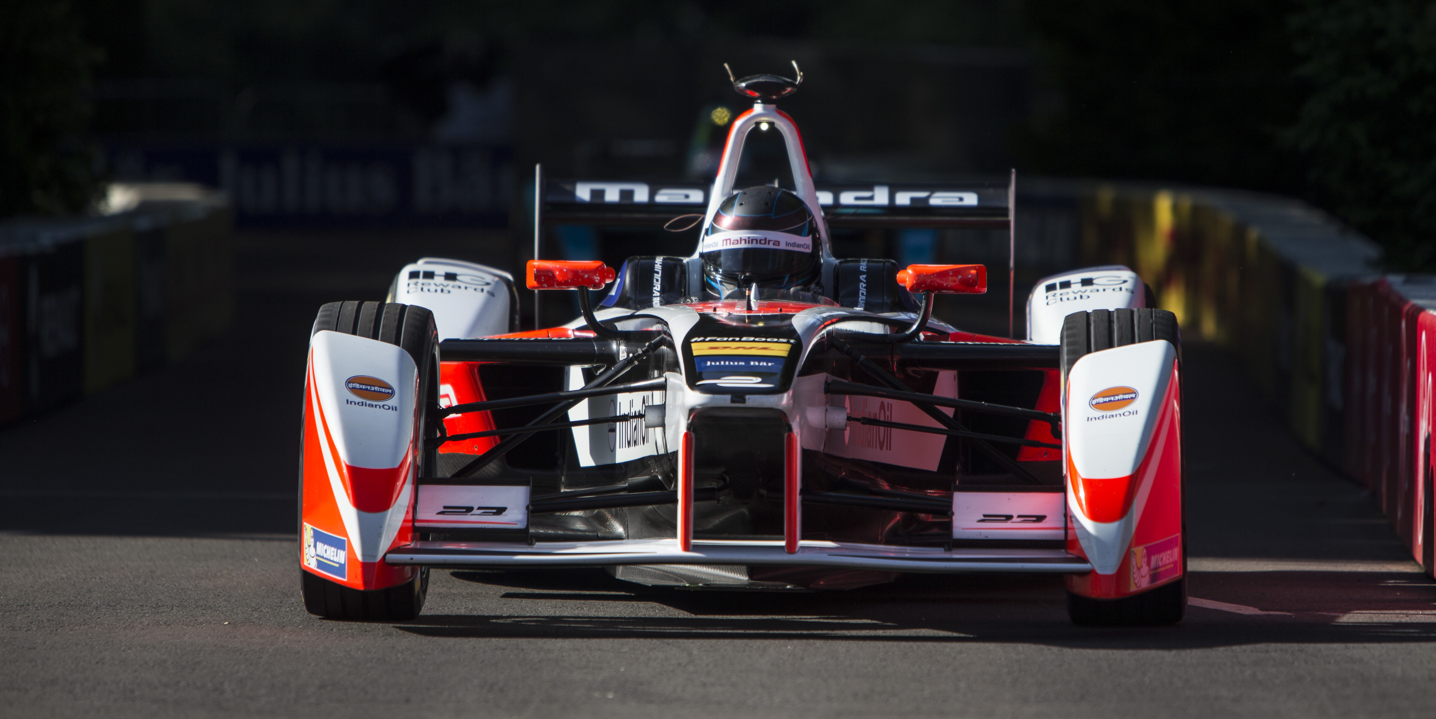 Battling backmarkers hindered Heidfeld