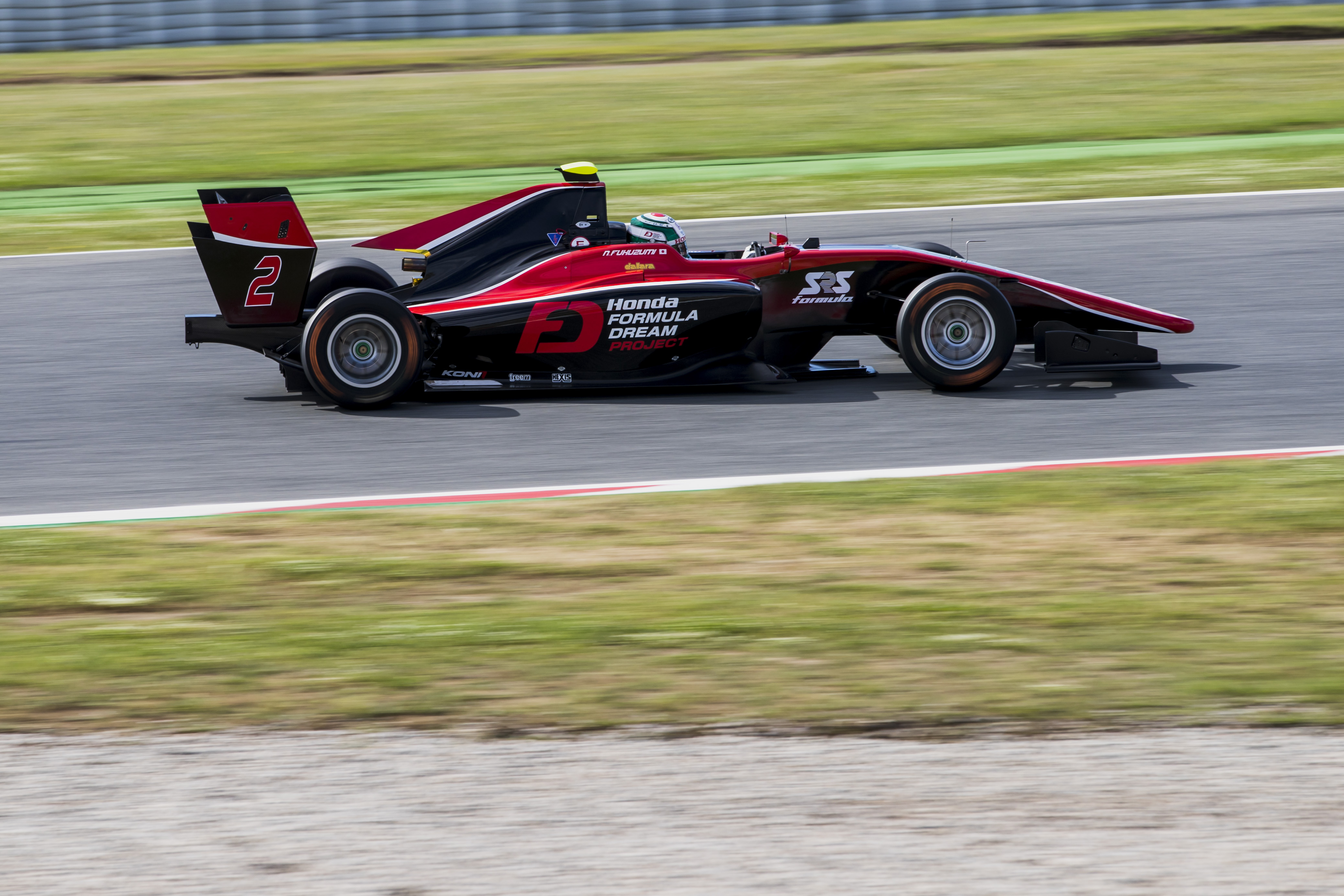 Honda junior Fukuzumi takes maiden win in Barcelona feature